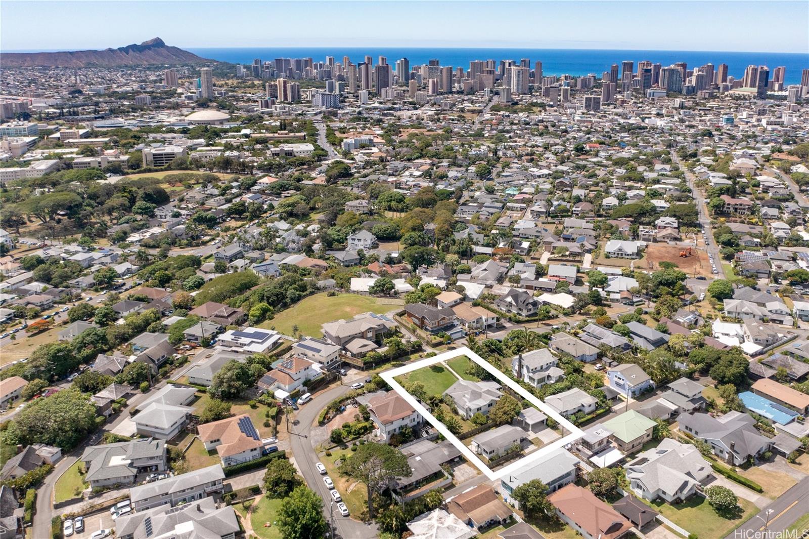 2354 & 2354A  Beckwith Street Manoa Area, Honolulu home - photo 2 of 25