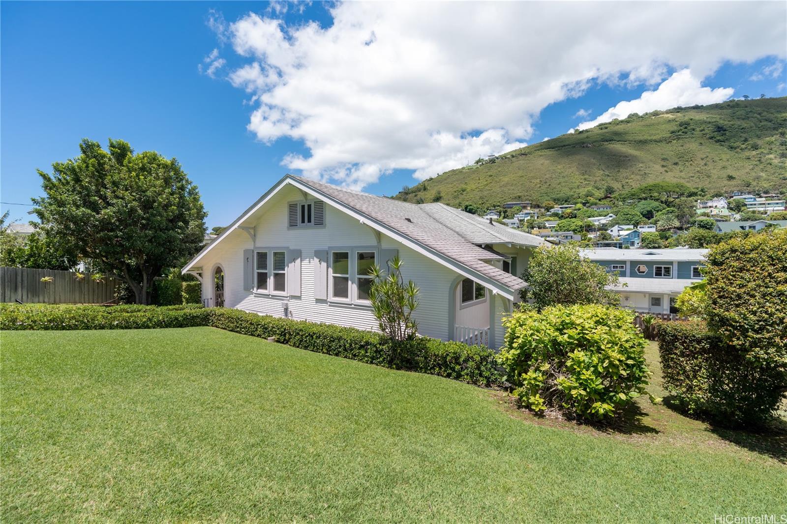 2354 & 2354A  Beckwith Street Manoa Area, Honolulu home - photo 4 of 25