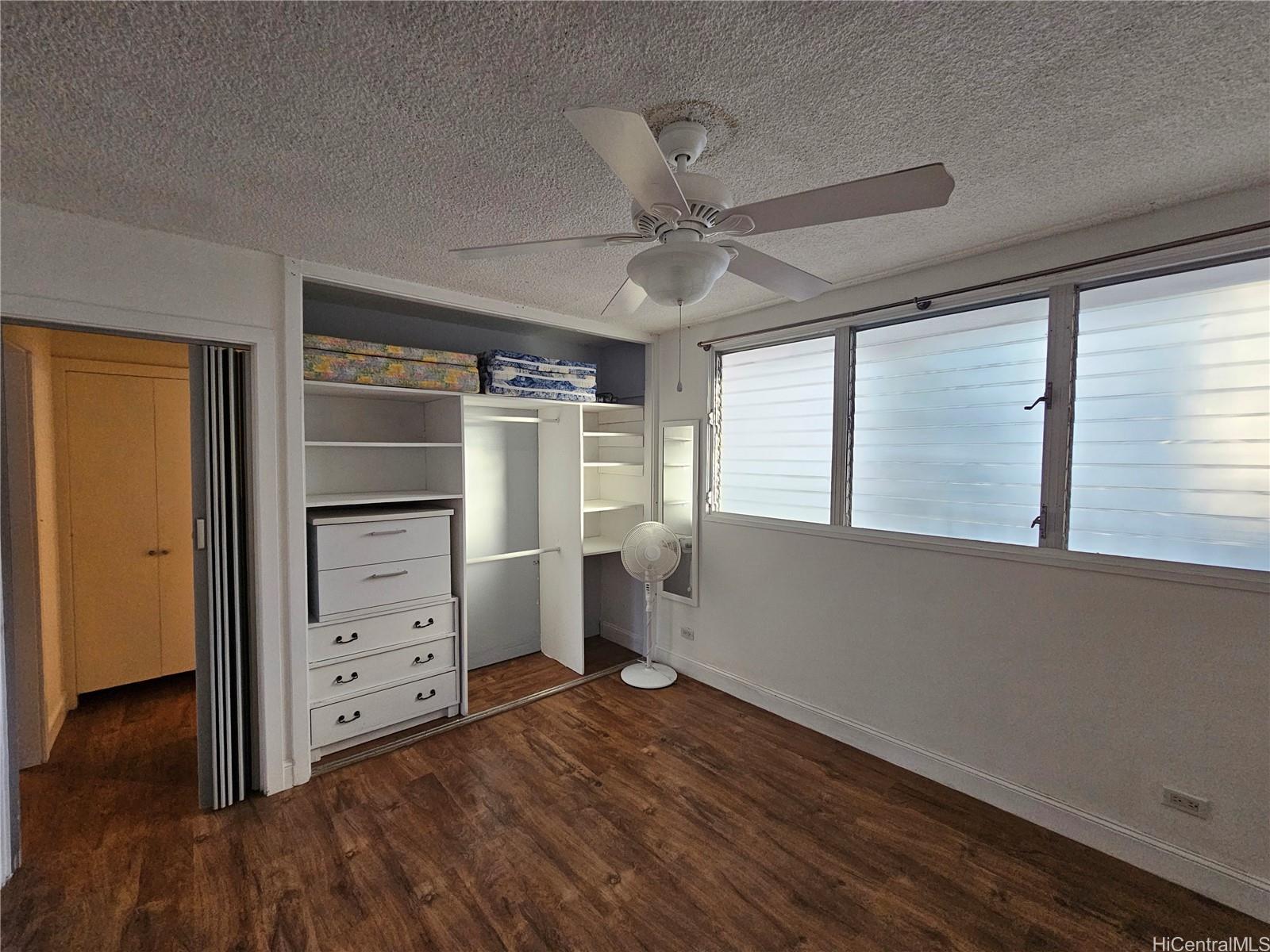 2355 Ala Wai Blvd Honolulu - Rental - photo 12 of 21