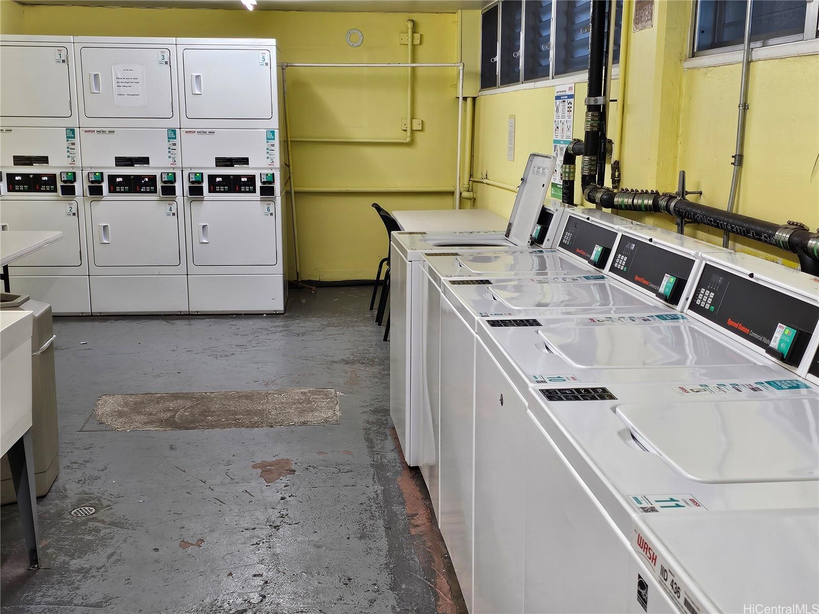 2355 Ala Wai Blvd Honolulu - Rental - photo 19 of 21