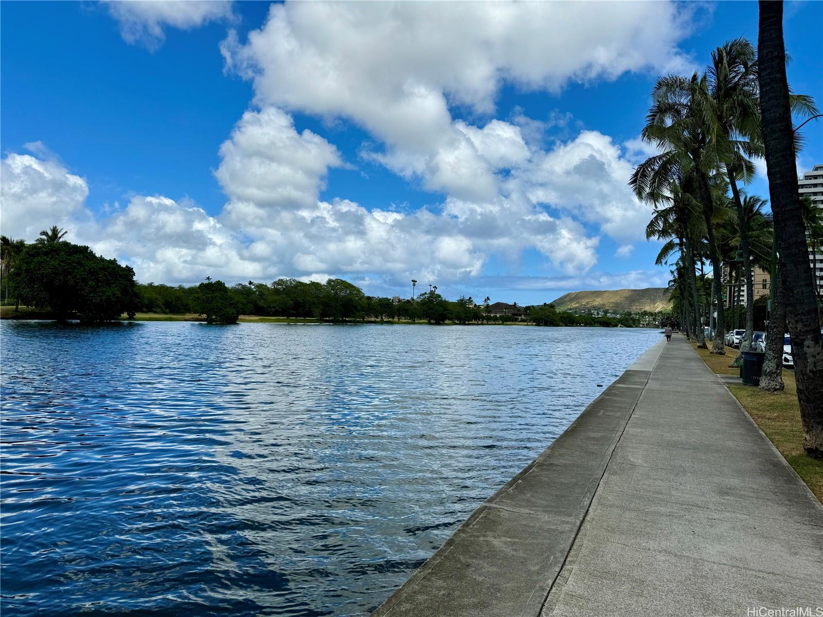 Ala Wai Palms condo # 602, Honolulu, Hawaii - photo 5 of 21