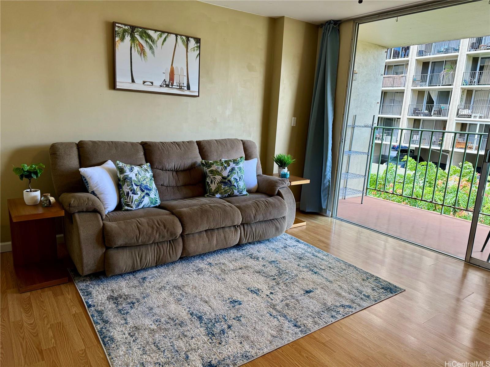 Ala Wai Palms condo # 602, Honolulu, Hawaii - photo 9 of 21