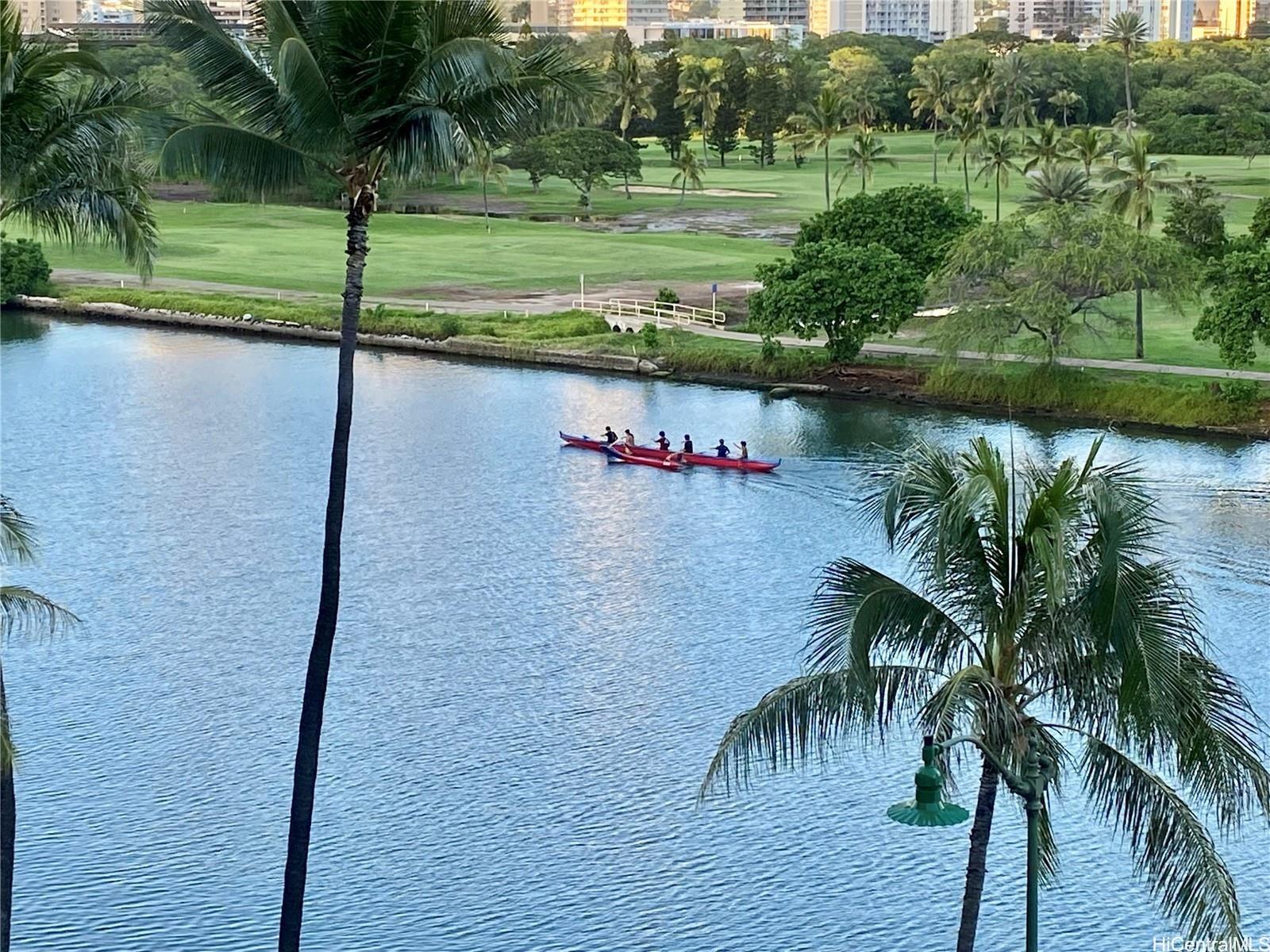 2355 Ala Wai Blvd Honolulu - Rental - photo 2 of 18
