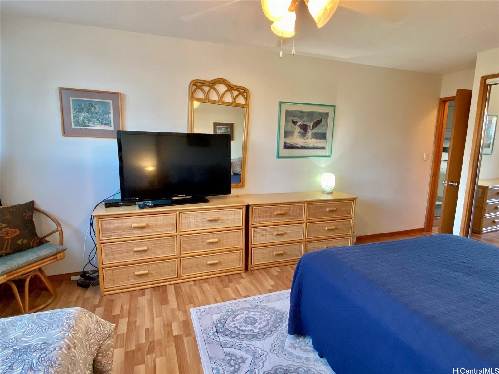 2355 Ala Wai Blvd Honolulu - Rental - photo 11 of 18