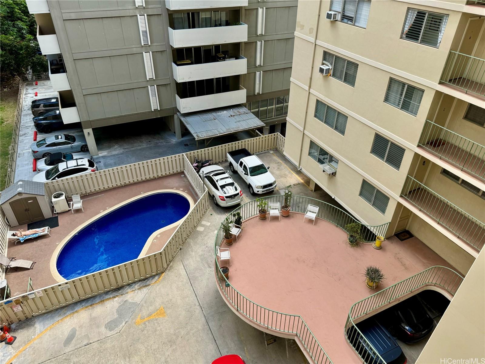 2355 Ala Wai Blvd Honolulu - Rental - photo 18 of 18