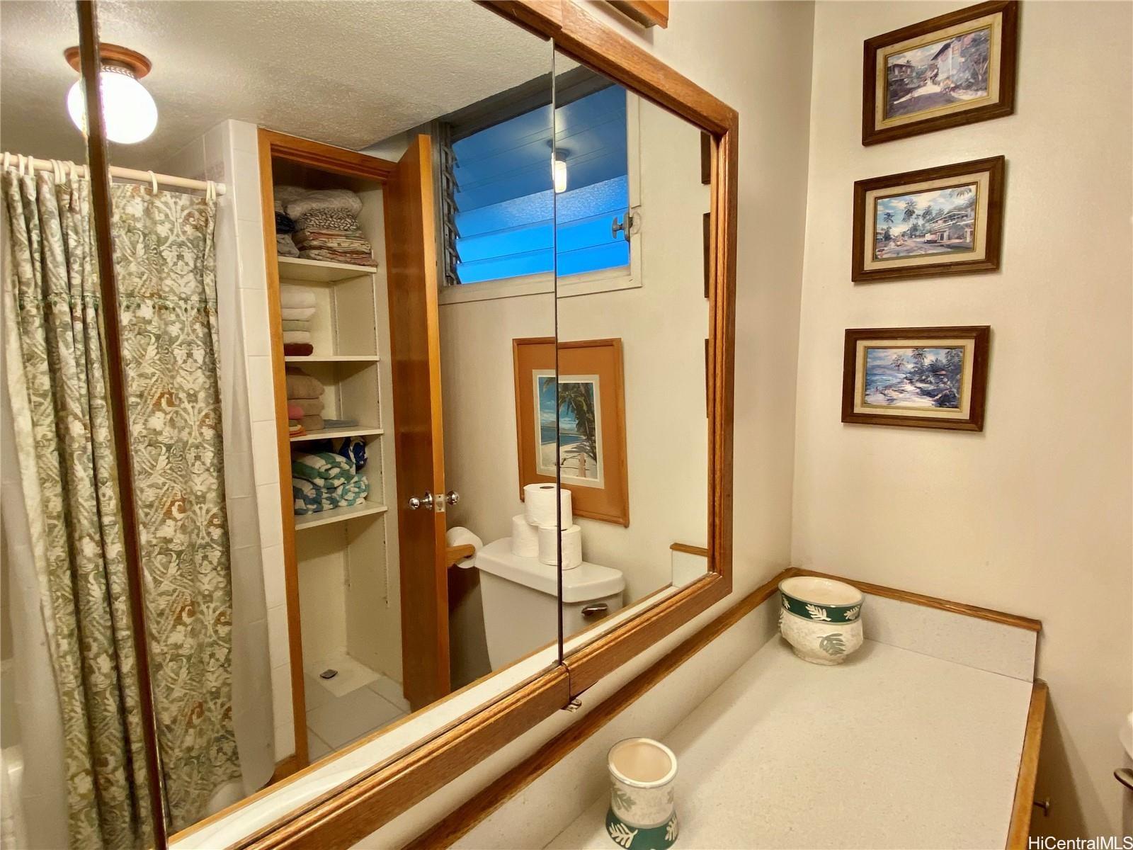 2355 Ala Wai Blvd Honolulu - Rental - photo 8 of 18