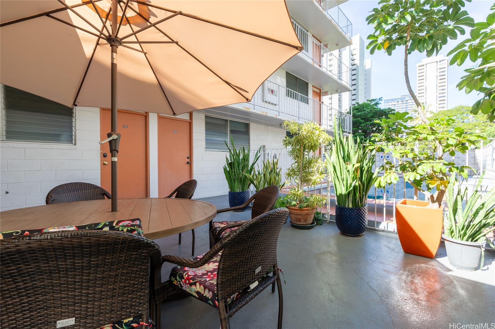 Hawaiian Crown condo # 102, Honolulu, Hawaii - photo 11 of 22