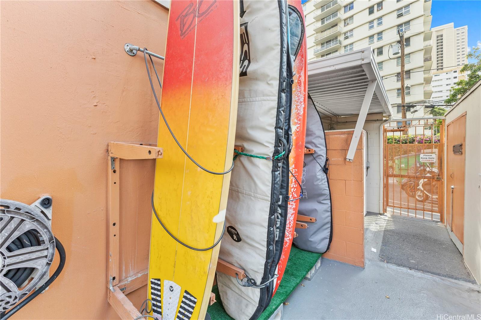 Hawaiian Crown condo # 201, Honolulu, Hawaii - photo 15 of 19