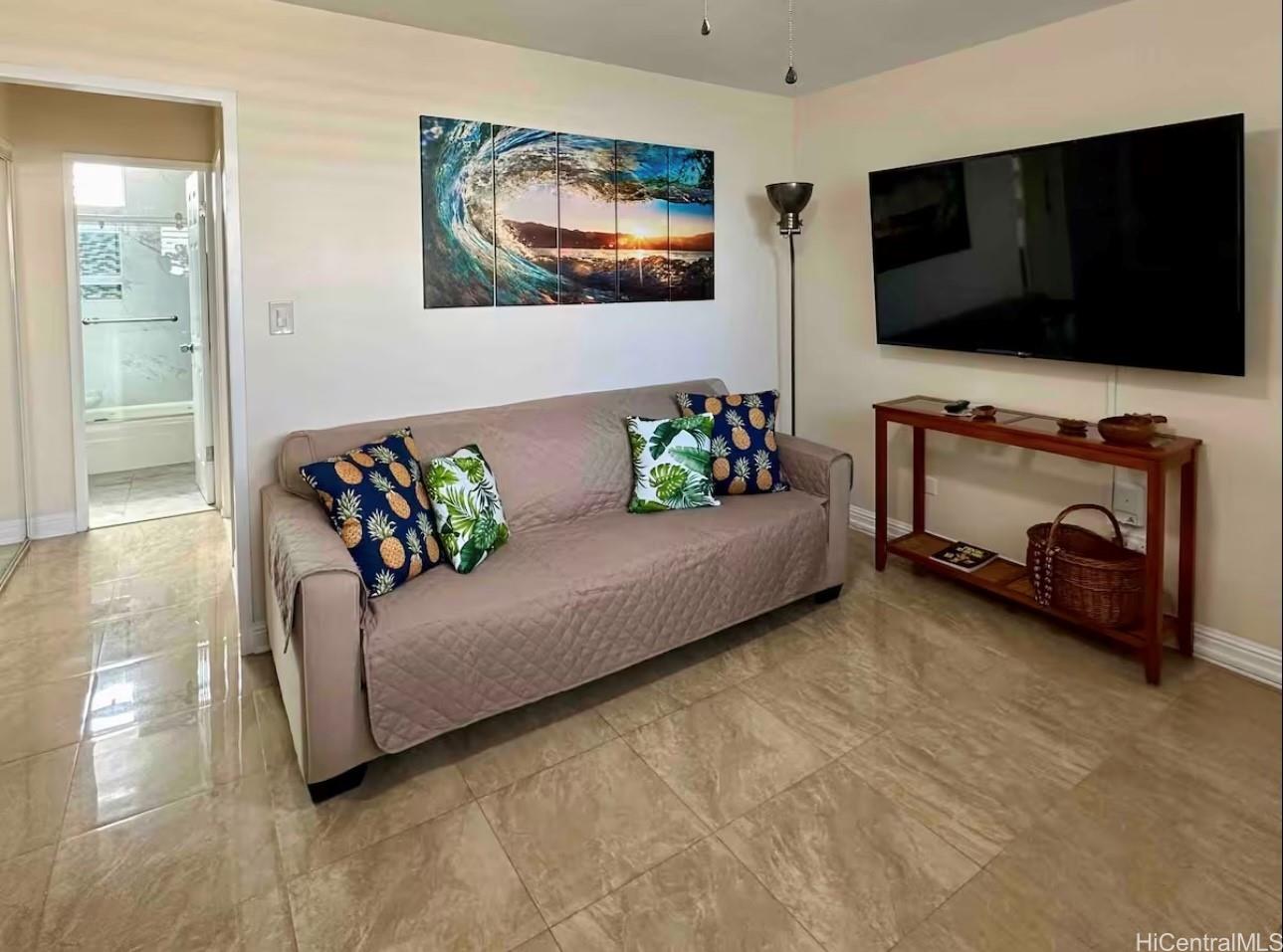 Hawaiian Crown condo # 201, Honolulu, Hawaii - photo 3 of 15