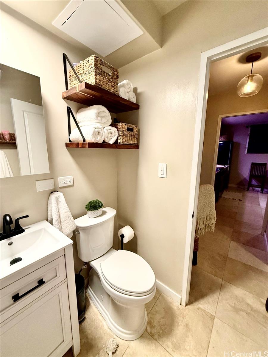 Hawaiian Crown condo # 204, Honolulu, Hawaii - photo 11 of 22