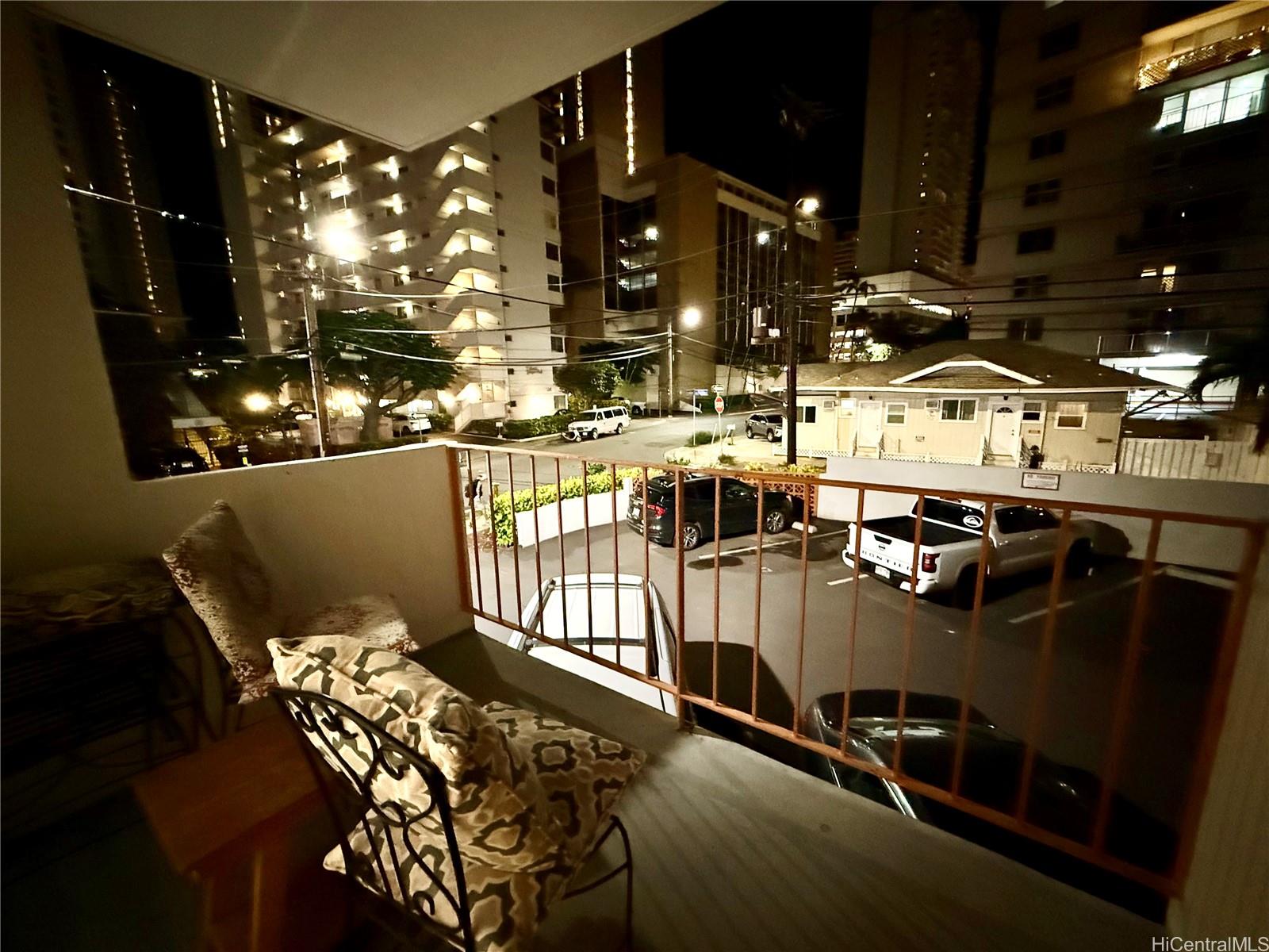 Hawaiian Crown condo # 204, Honolulu, Hawaii - photo 12 of 22