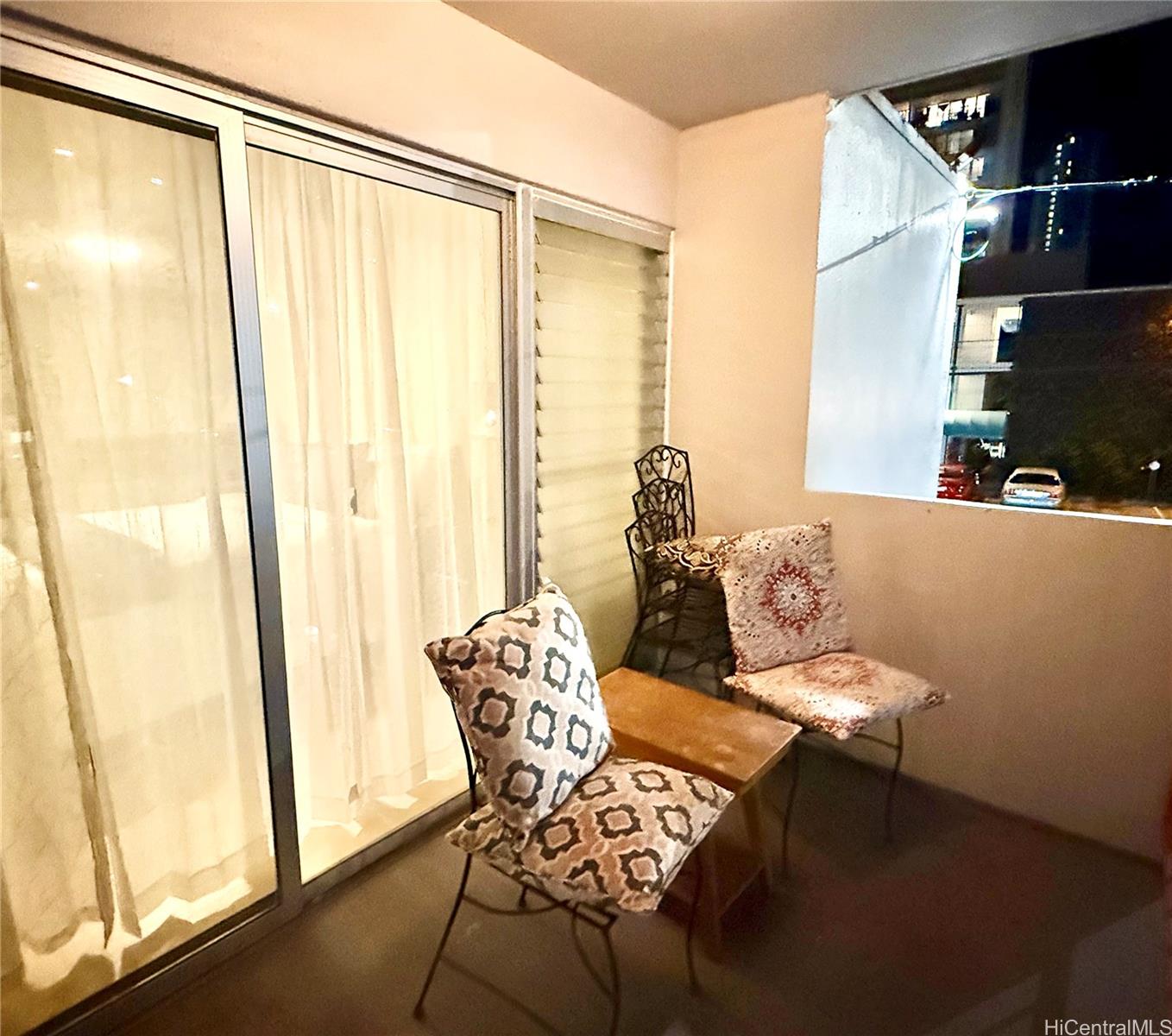 Hawaiian Crown condo # 204, Honolulu, Hawaii - photo 13 of 22