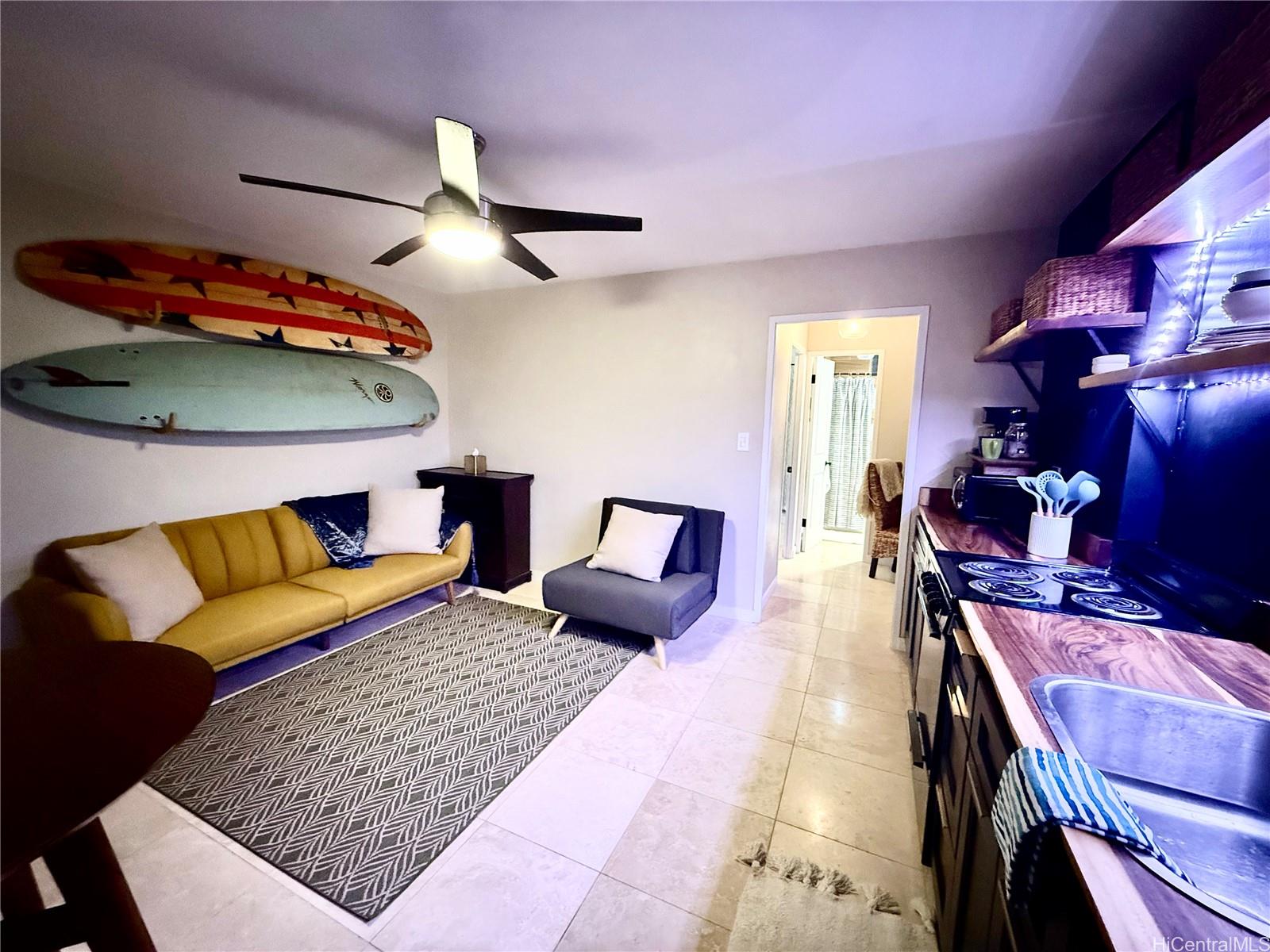 Hawaiian Crown condo # 204, Honolulu, Hawaii - photo 3 of 22