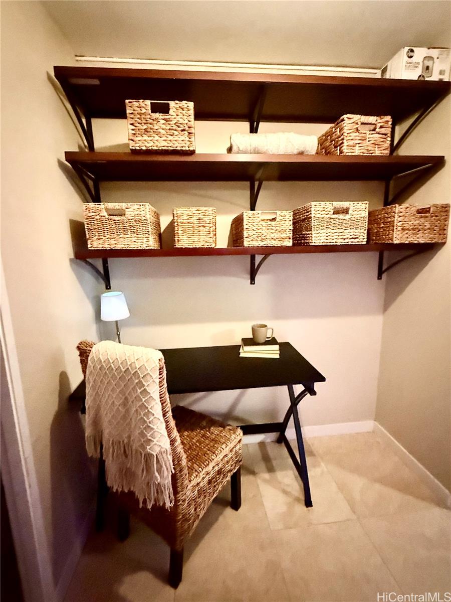 Hawaiian Crown condo # 204, Honolulu, Hawaii - photo 6 of 22