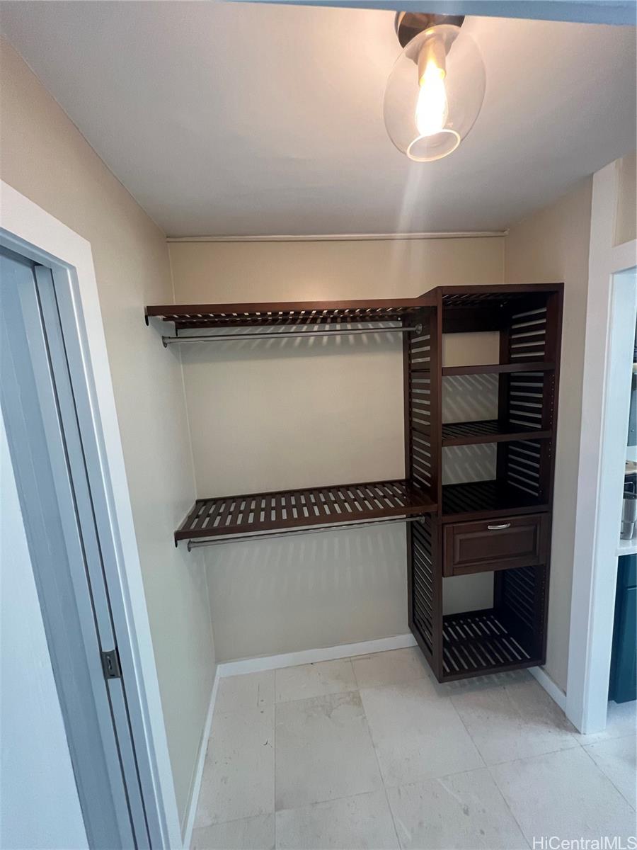 Hawaiian Crown condo # 304, Honolulu, Hawaii - photo 6 of 18