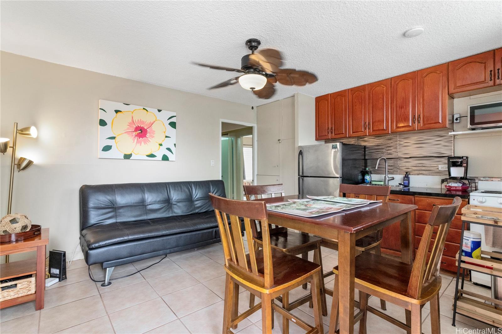 Hawaiian Crown condo # 702, Honolulu, Hawaii - photo 2 of 11