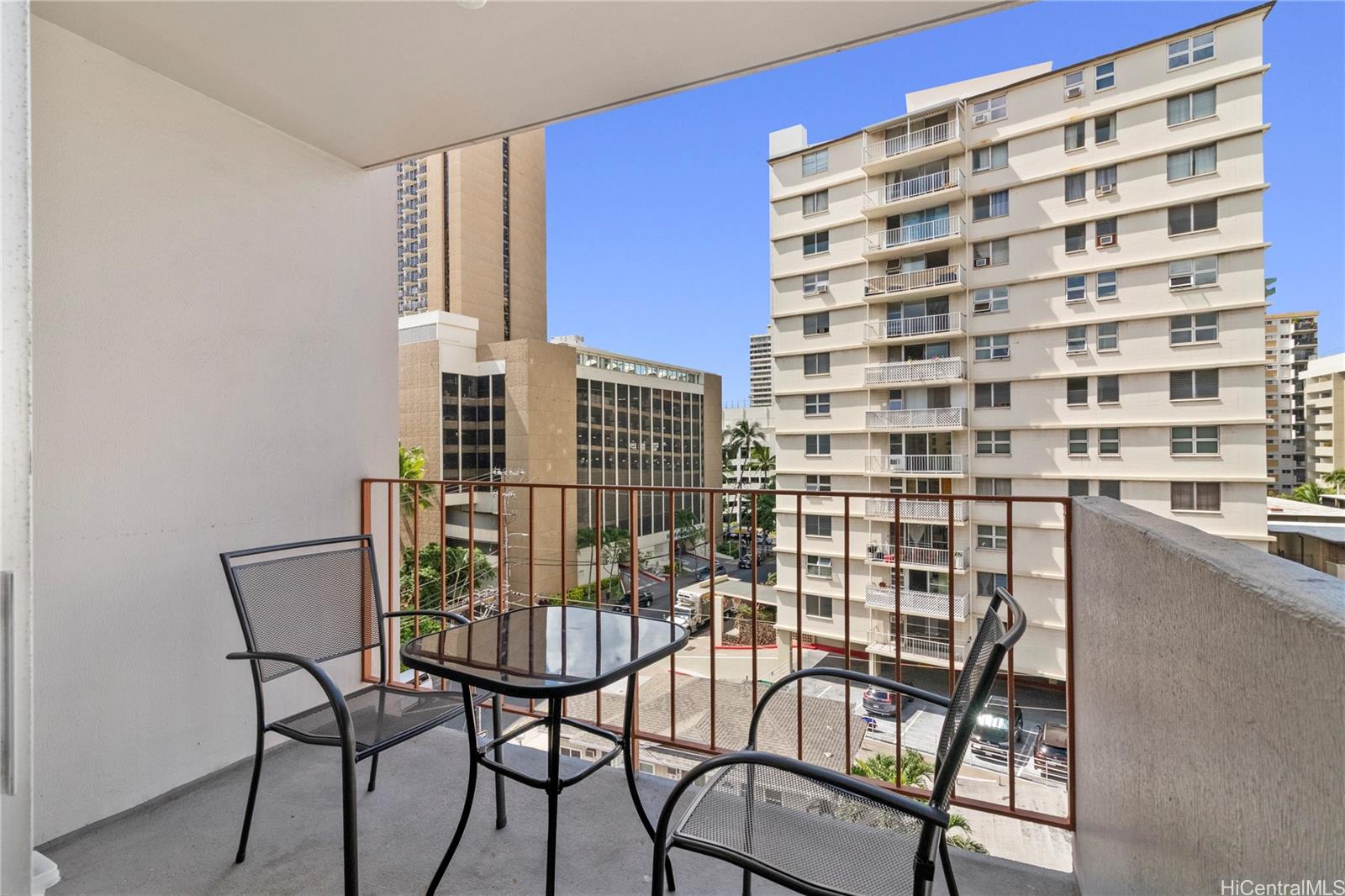 Hawaiian Crown condo # 702, Honolulu, Hawaii - photo 6 of 11