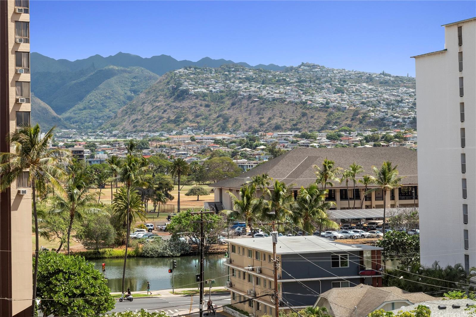 Hawaiian Crown condo # 702, Honolulu, Hawaii - photo 8 of 11