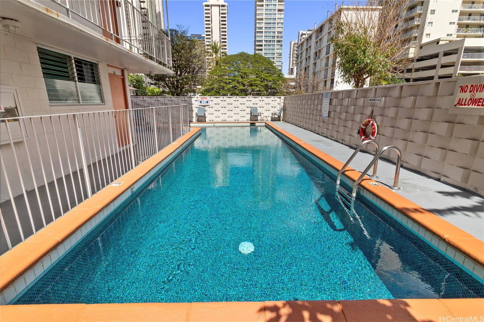 Hawaiian Crown condo # 702, Honolulu, Hawaii - photo 9 of 11