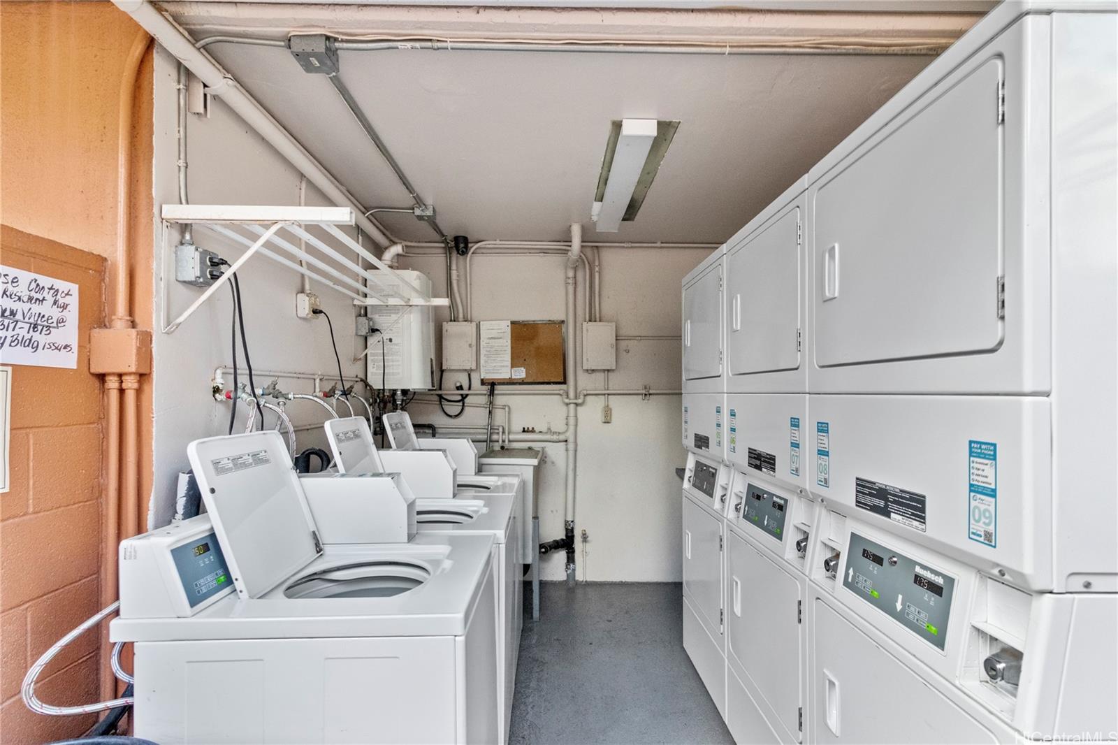 Hawaiian Crown condo # 702, Honolulu, Hawaii - photo 10 of 11