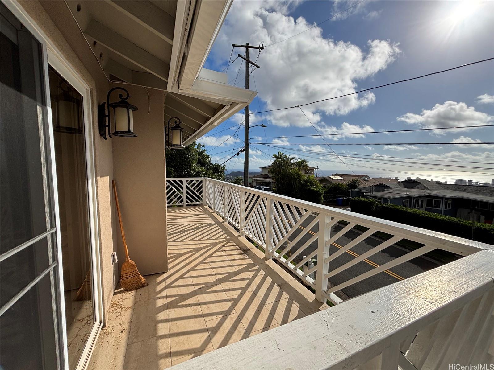 2368 St Louis Drive Honolulu - Rental - photo 2 of 23