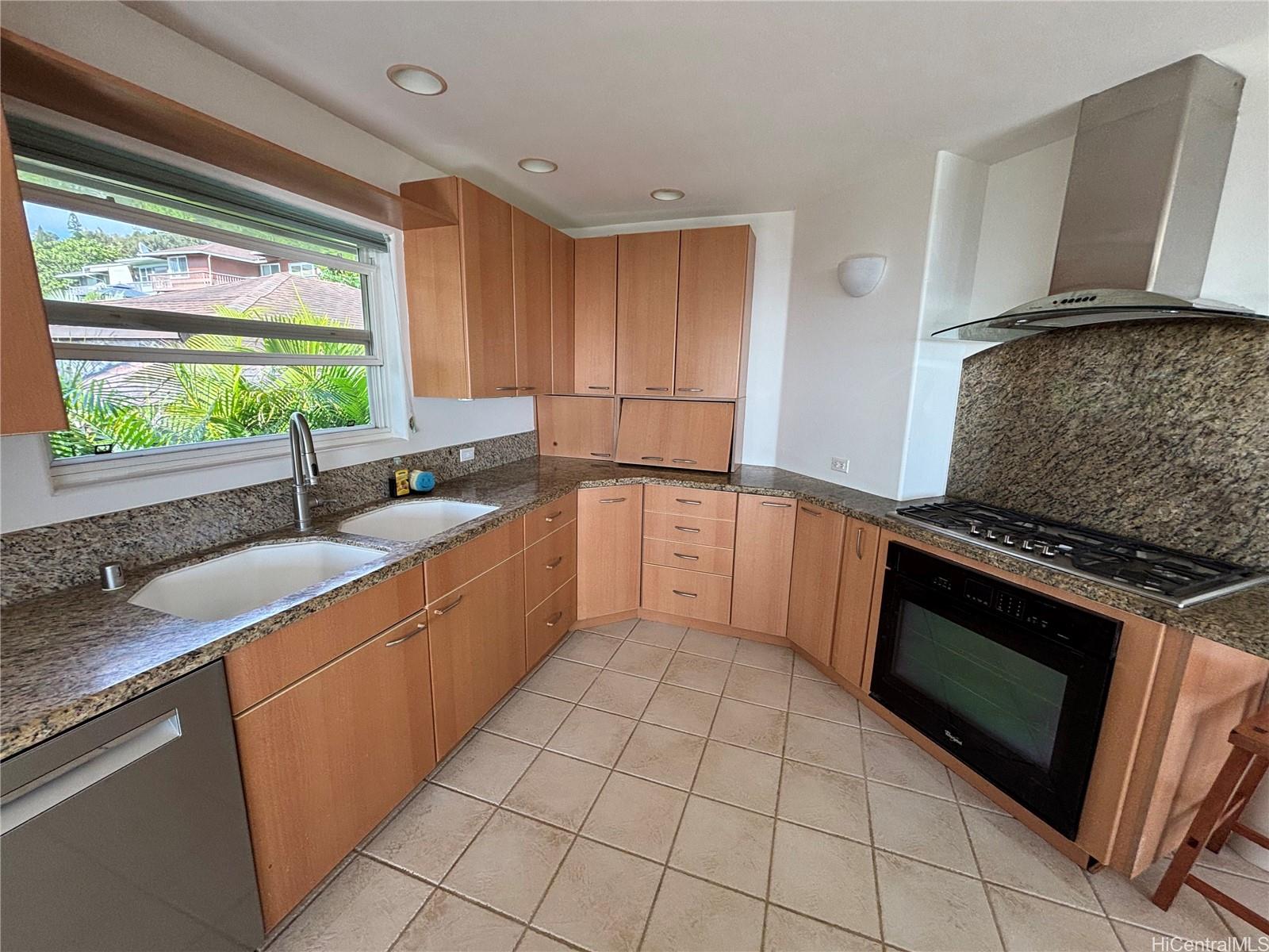 2368 St Louis Drive Honolulu - Rental - photo 17 of 22