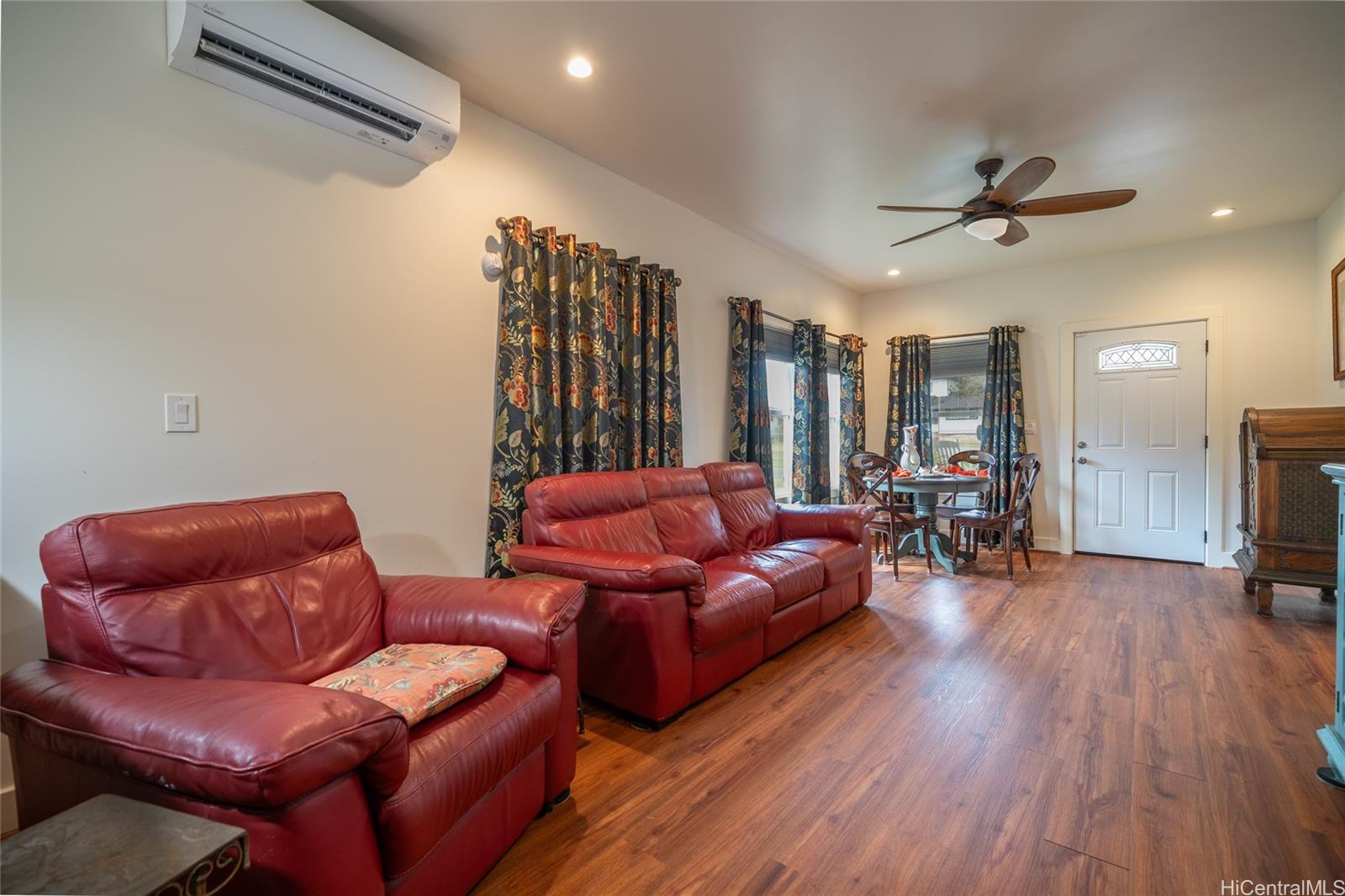 237  Kilani Ave Wahiawa Area, Central home - photo 6 of 14