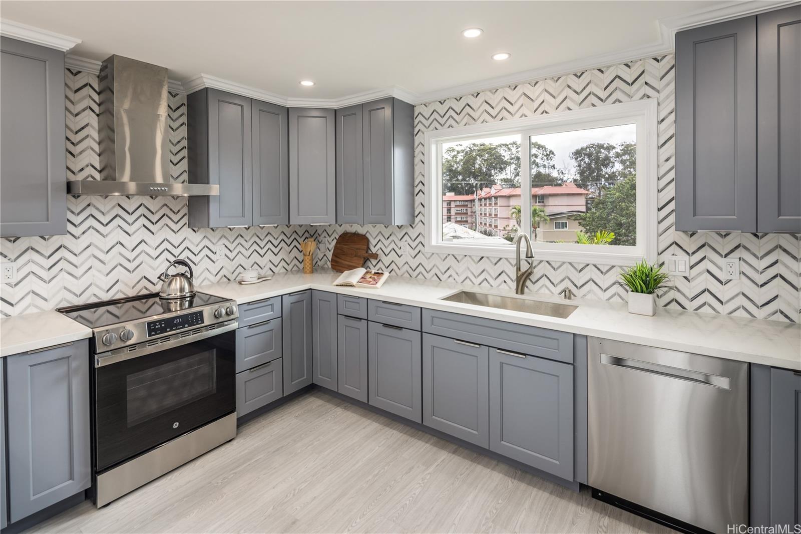 237  Kuahiwi Ave Wahiawa Area, Central home - photo 14 of 25