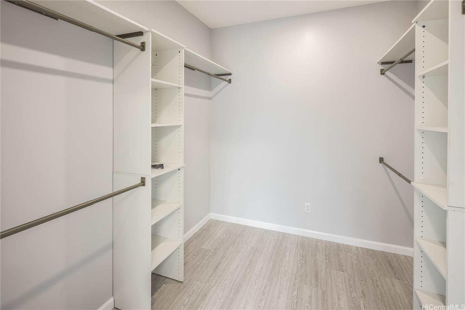 237  Kuahiwi Ave Wahiawa Area, Central home - photo 19 of 25