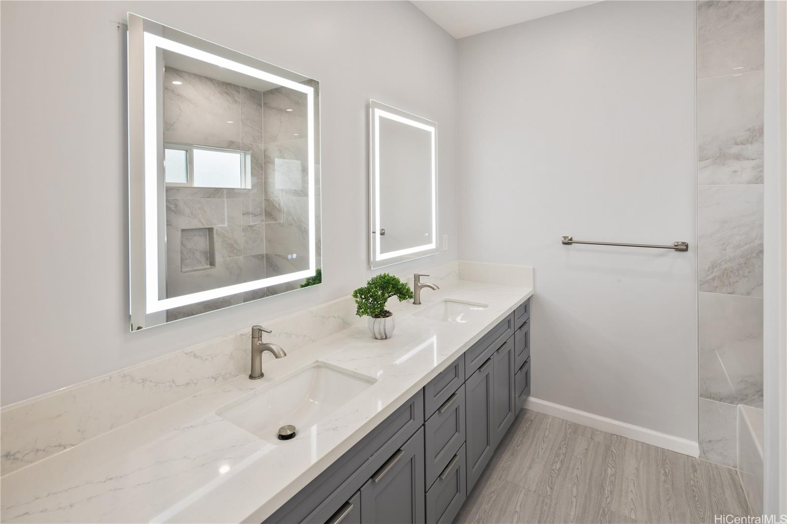 237  Kuahiwi Ave Wahiawa Area, Central home - photo 20 of 25