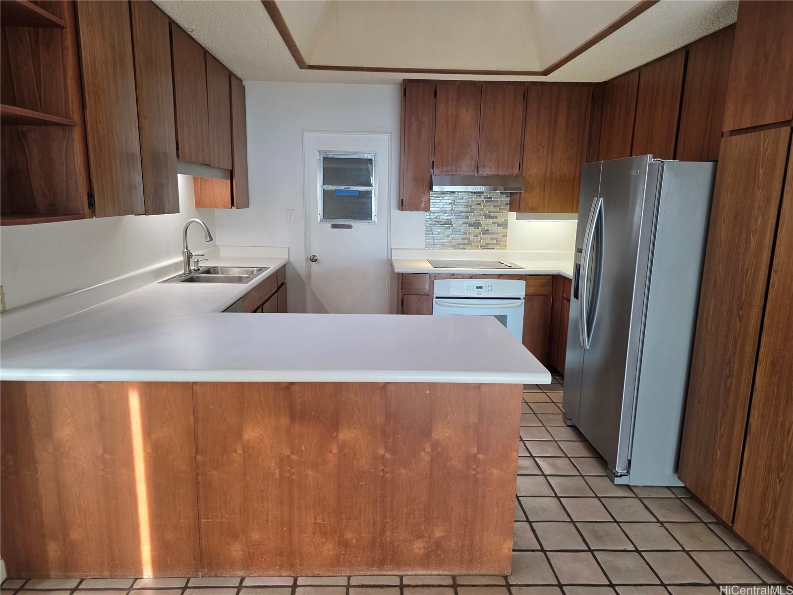 2380 Halekoa Dr Honolulu - Rental - photo 2 of 19