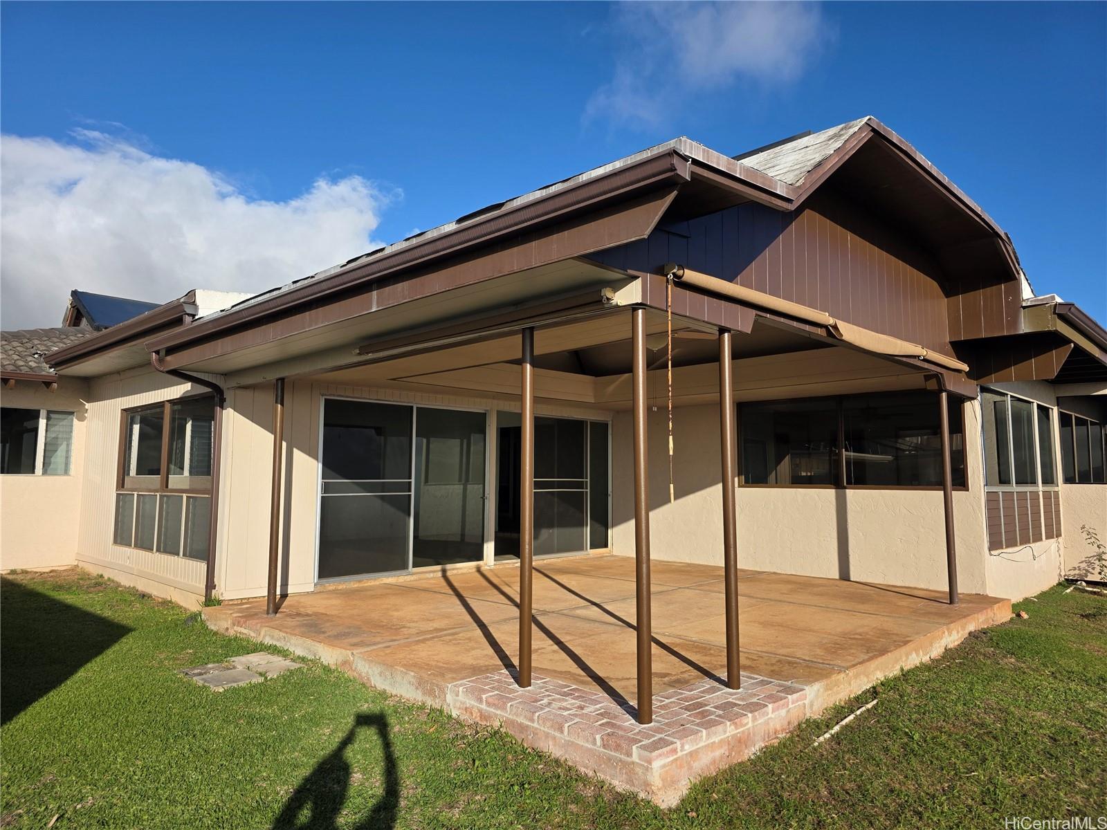 2380 Halekoa Dr Honolulu - Rental - photo 17 of 19