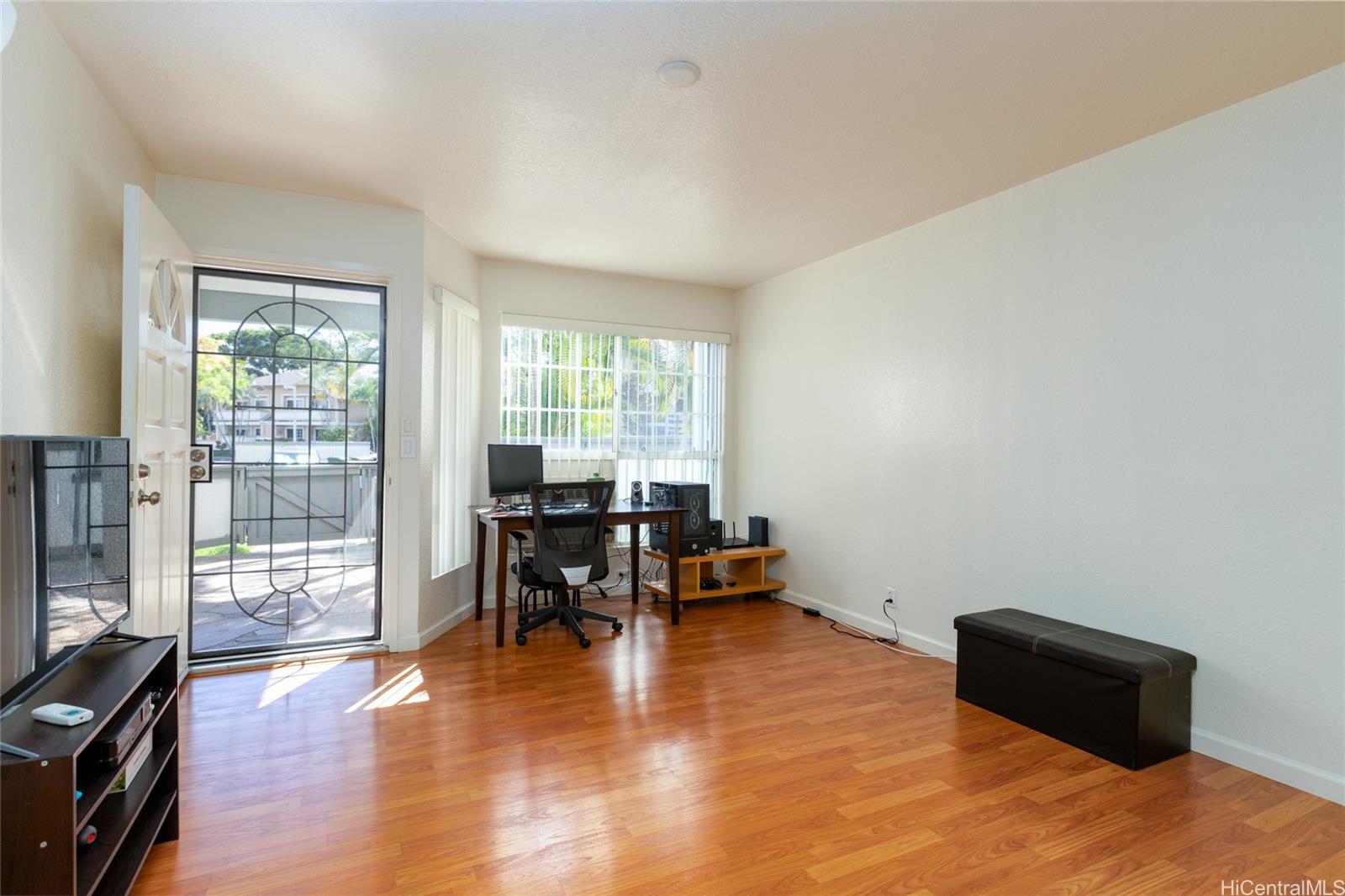 Crosspointe G condo # 54F, Honolulu, Hawaii - photo 2 of 20