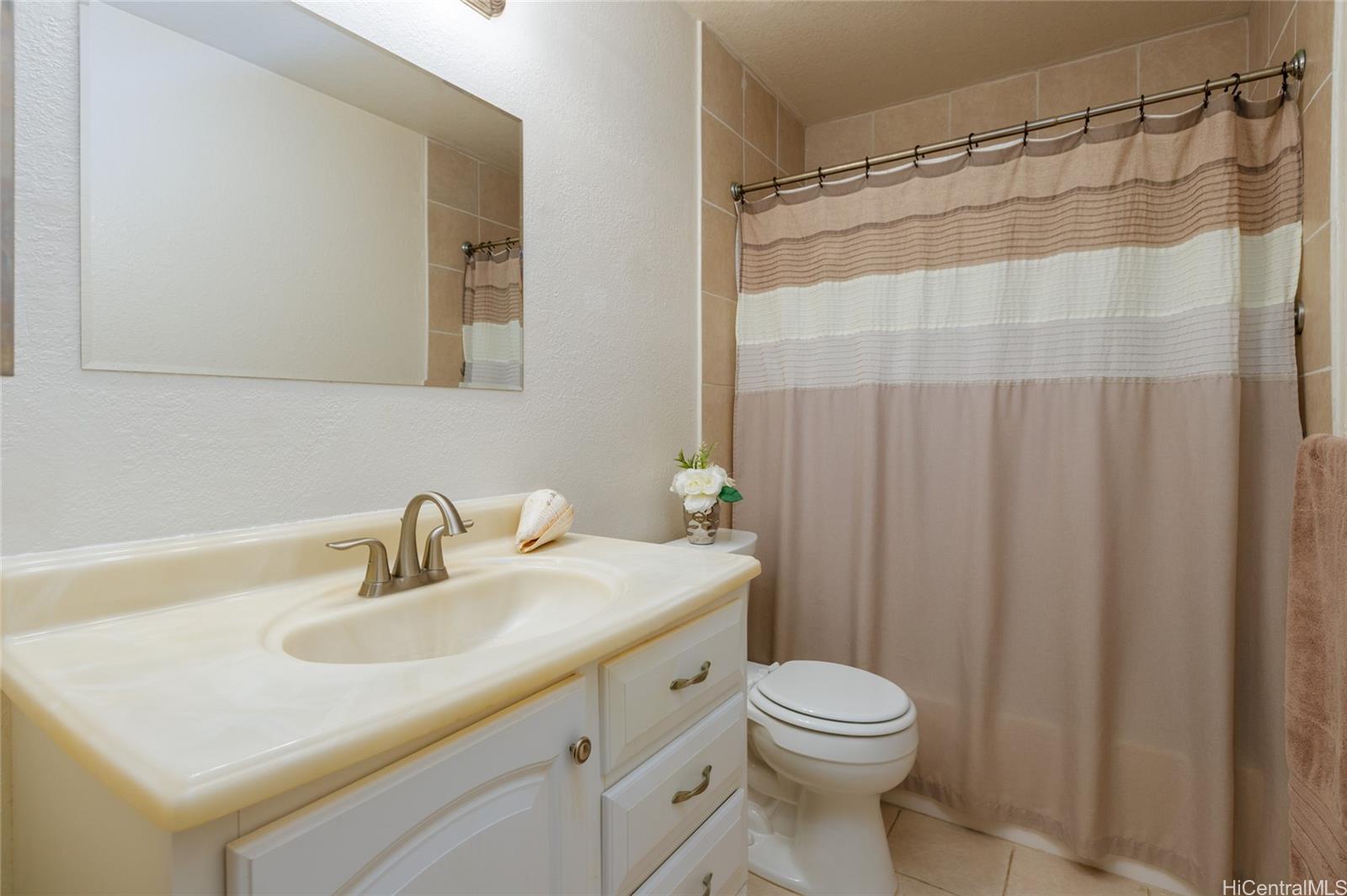 Crosspointe G condo # 54F, Honolulu, Hawaii - photo 12 of 20