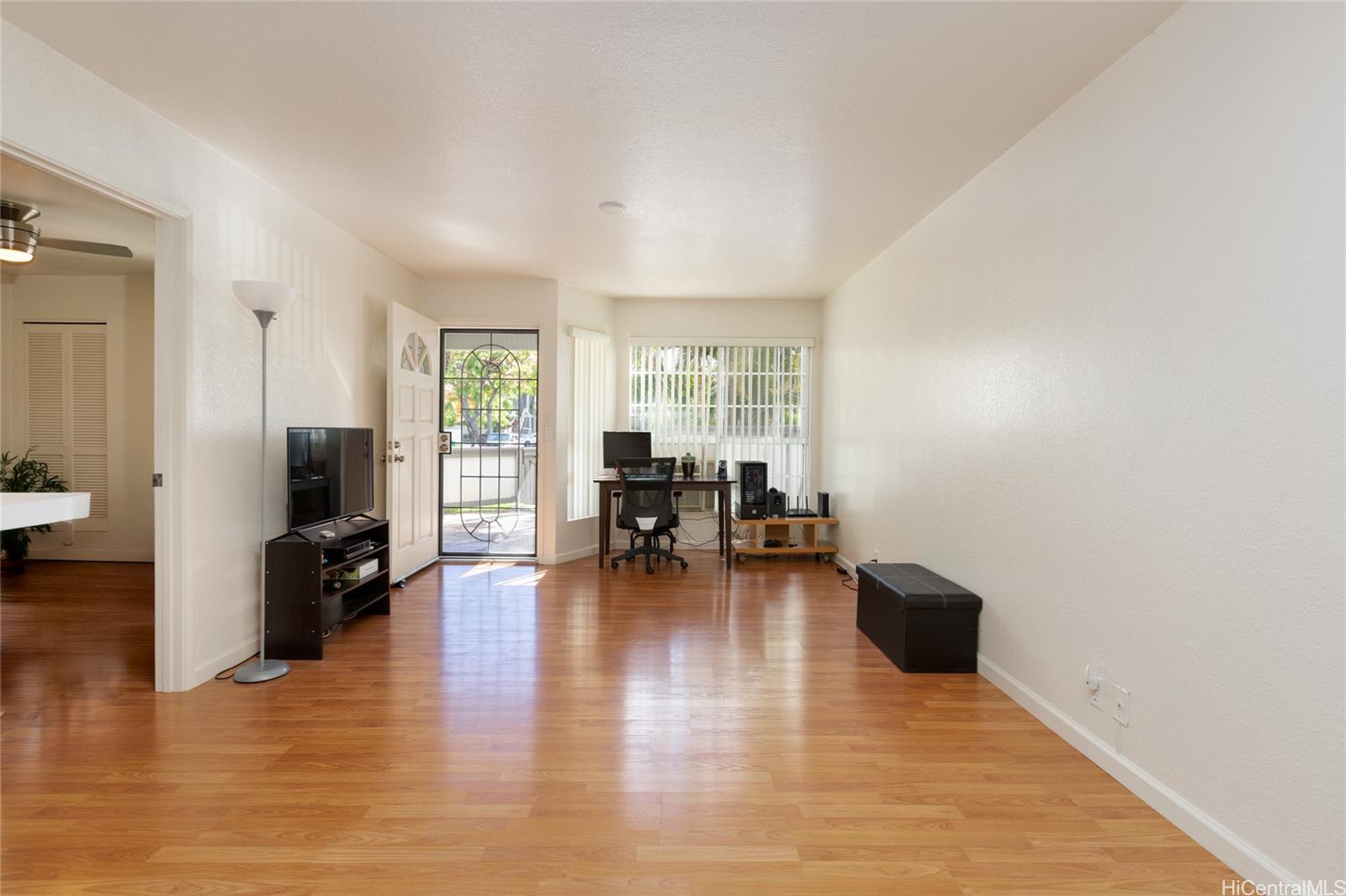 Crosspointe G condo # 54F, Honolulu, Hawaii - photo 4 of 20