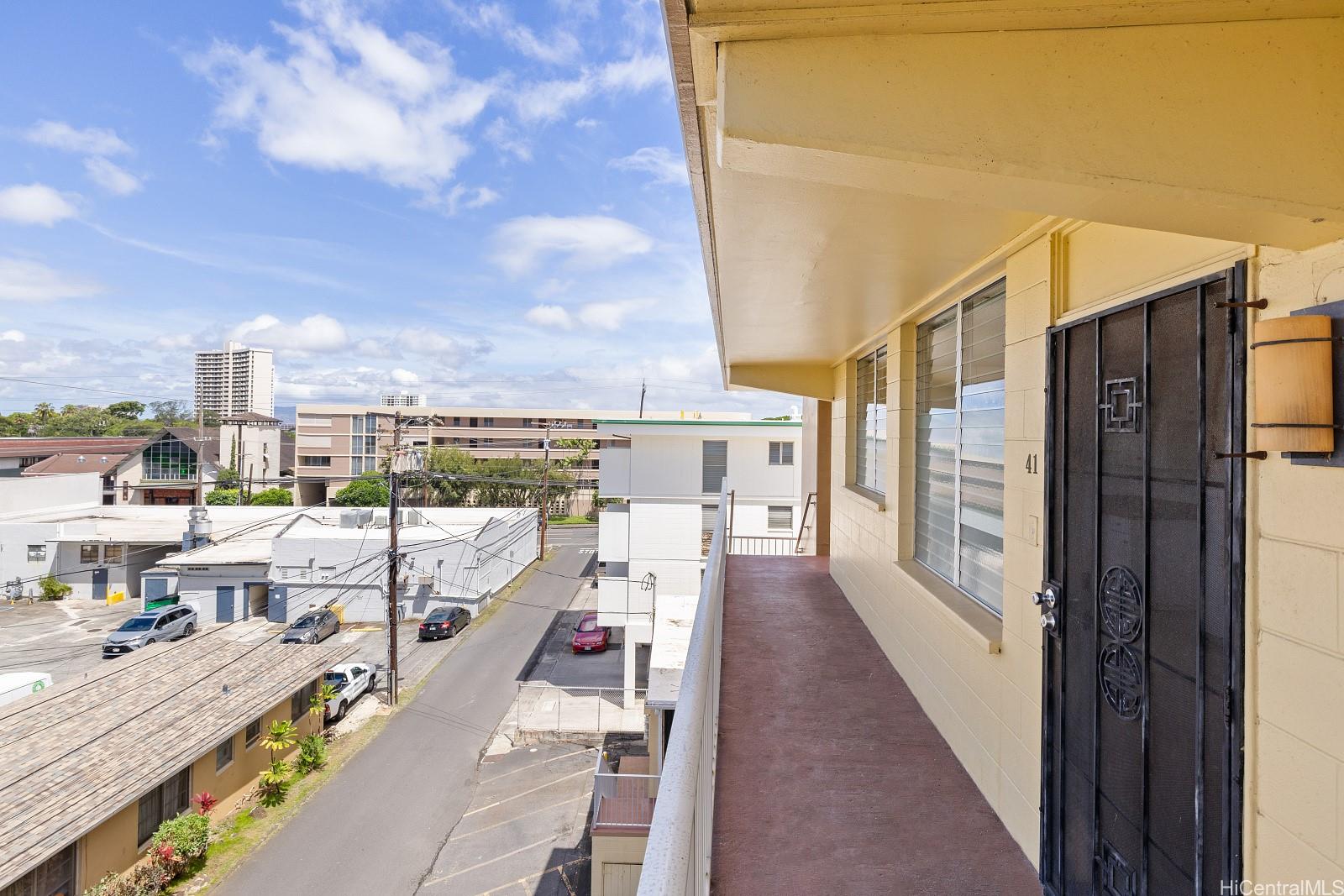 Nuuanu Place condo # 41, Honolulu, Hawaii - photo 12 of 24