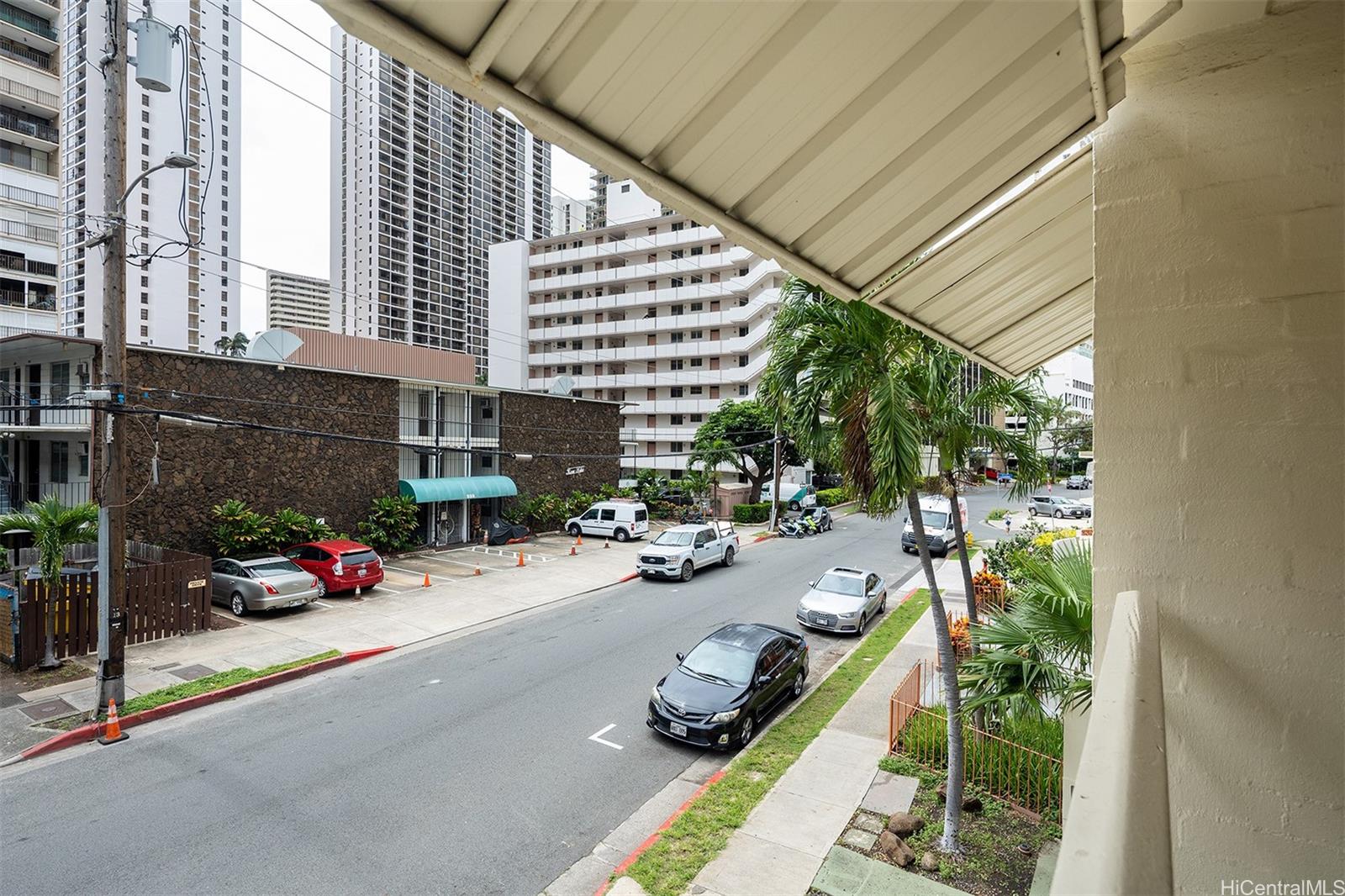 240 Liliuokalani Ave Honolulu - Rental - photo 11 of 14