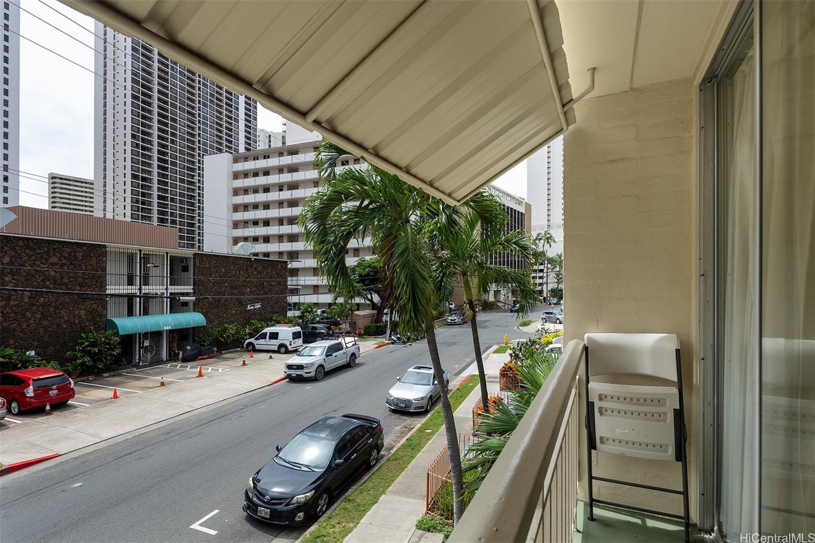 240 Liliuokalani Ave Honolulu - Rental - photo 10 of 11