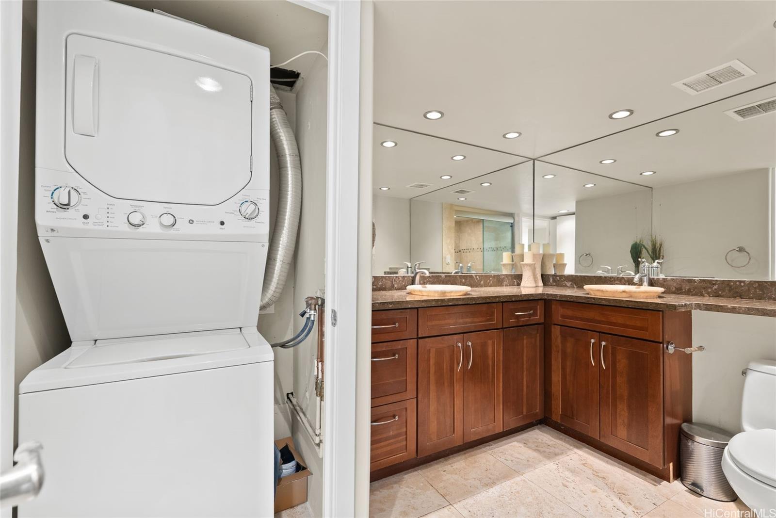 Parkview condo # 12C, Honolulu, Hawaii - photo 21 of 25