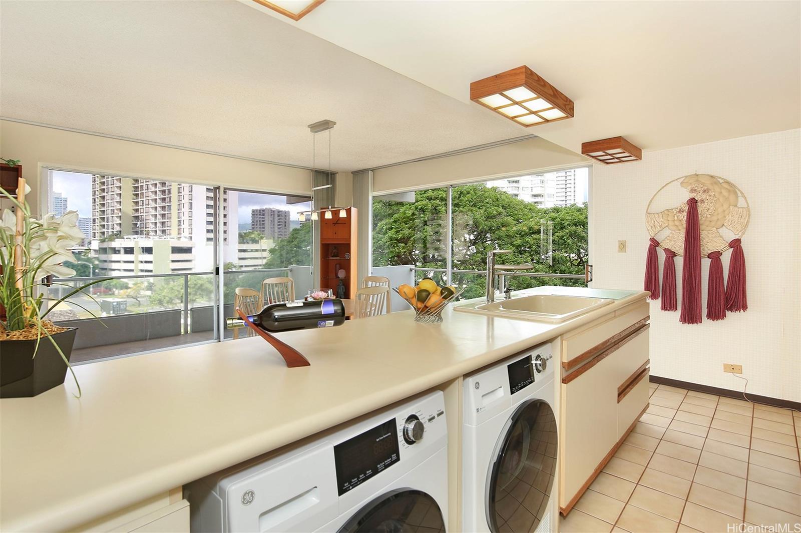 Parkview condo # 4C, Honolulu, Hawaii - photo 8 of 16