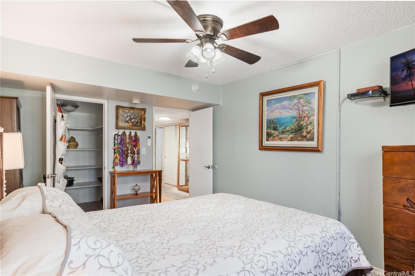 Parkview condo # 6B, Honolulu, Hawaii - photo 7 of 20