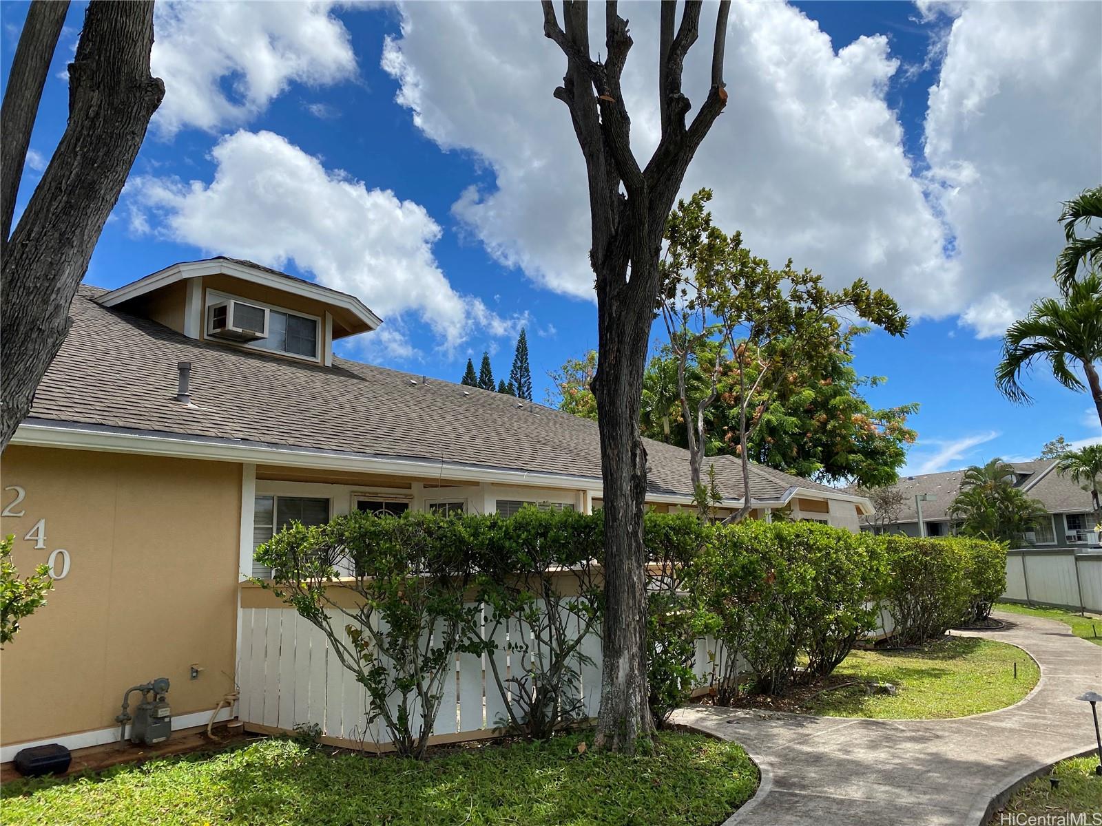 240 Mananai Pl Honolulu - Rental - photo 9 of 10