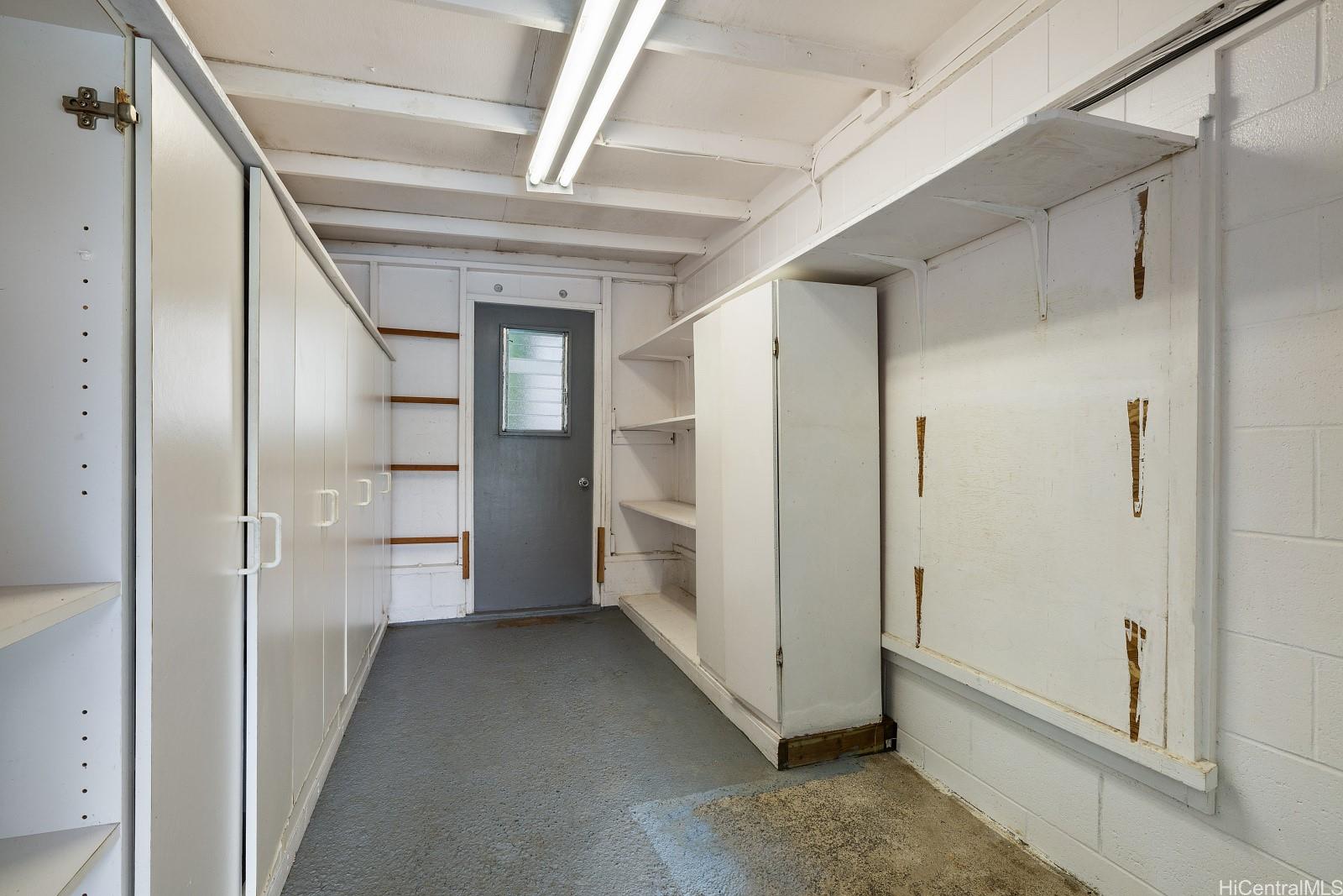 240  Puiwa Road Dowsett, Honolulu home - photo 21 of 25