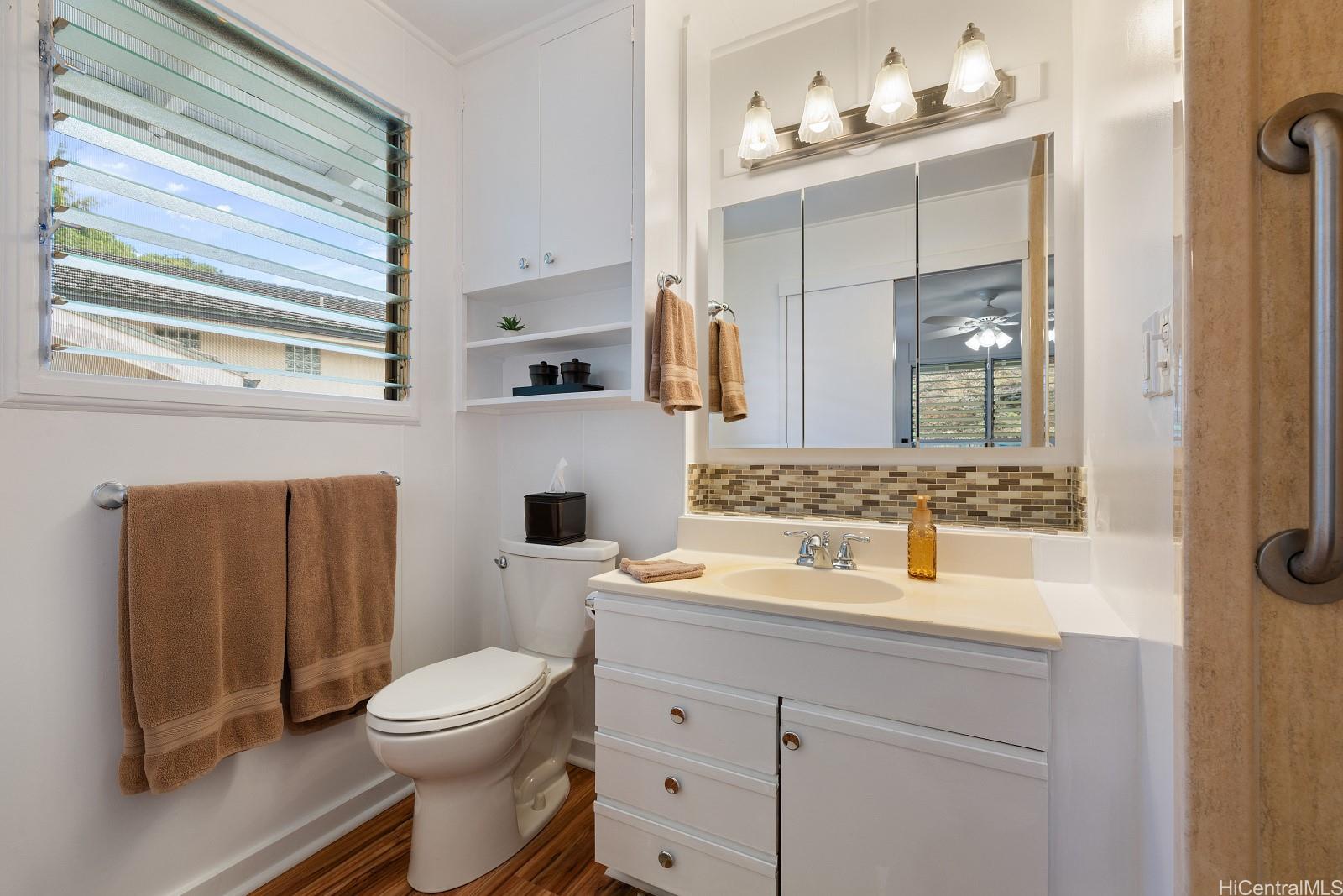 240  Puiwa Road Dowsett, Honolulu home - photo 9 of 25