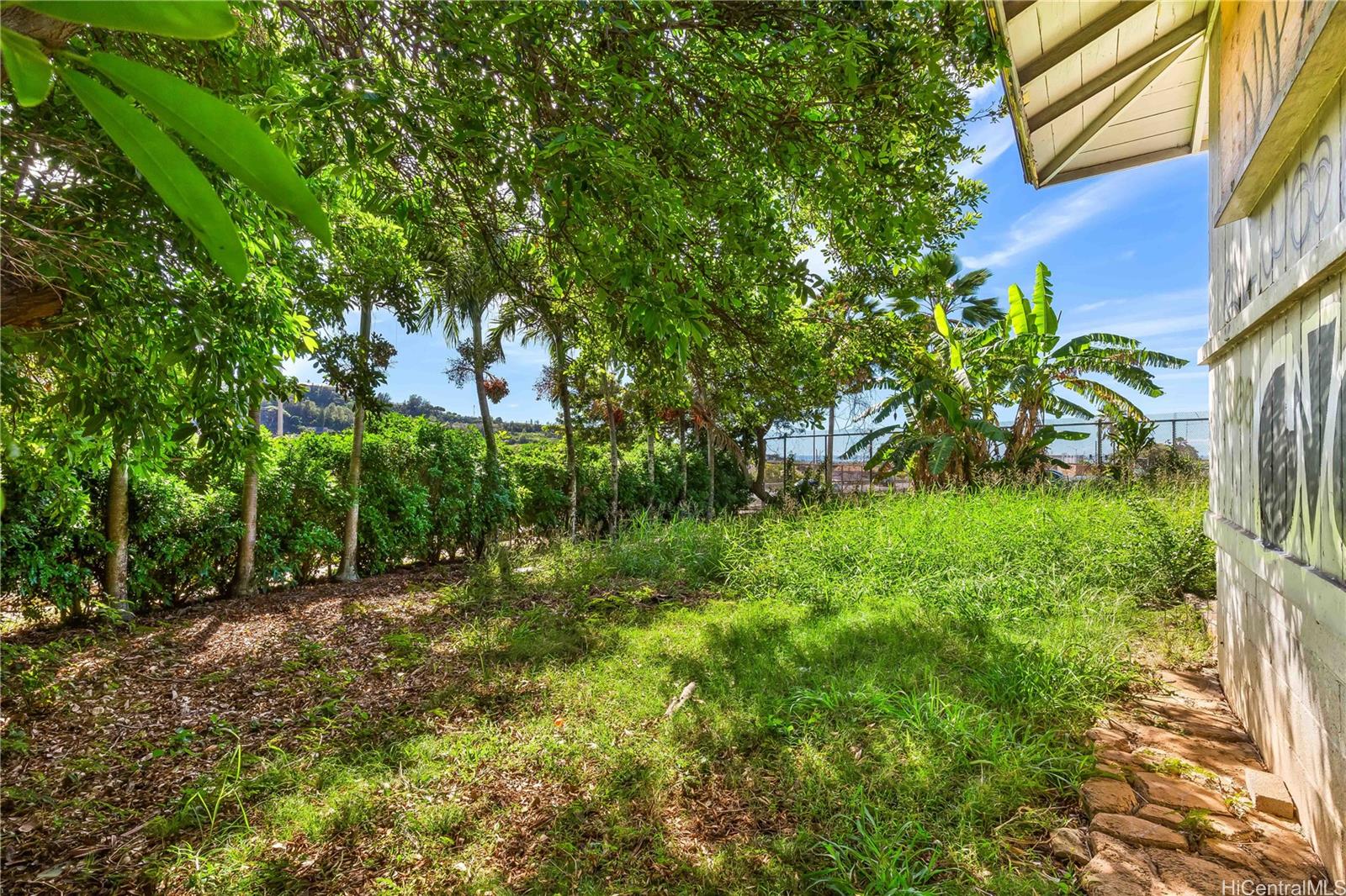 2401  Kula Kolea Dr Kalihi-upper, Honolulu home - photo 5 of 15