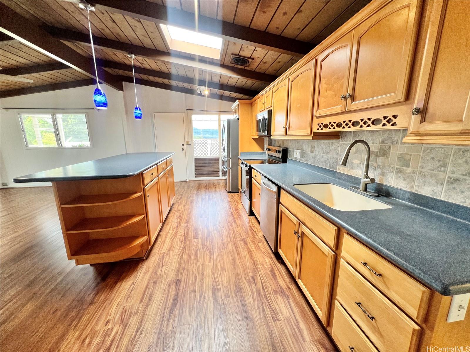 2407 Komo Mai Dr PEARL CITY - Rental - photo 3 of 25