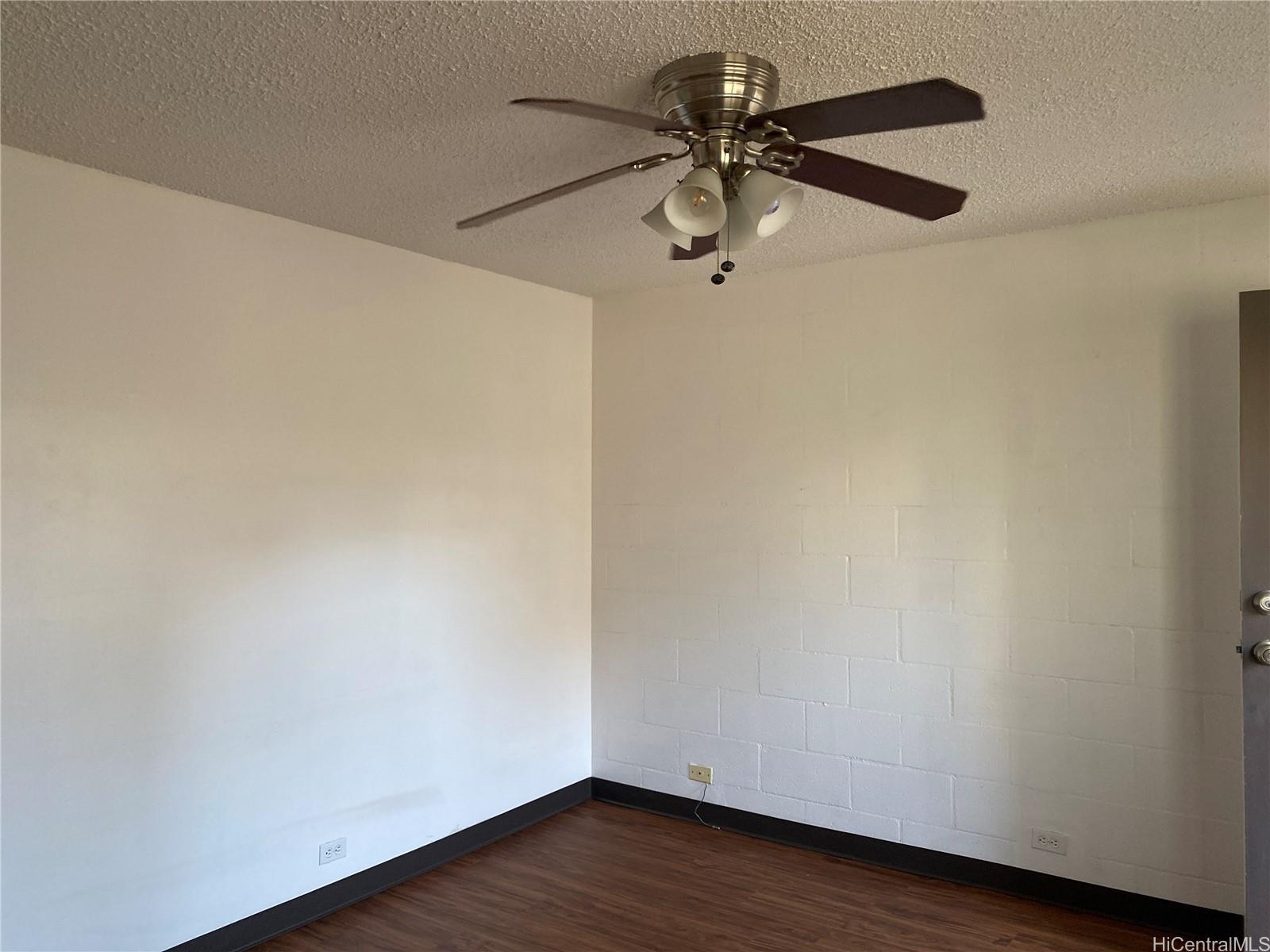 2407 Tusitala St Honolulu - Rental - photo 3 of 8