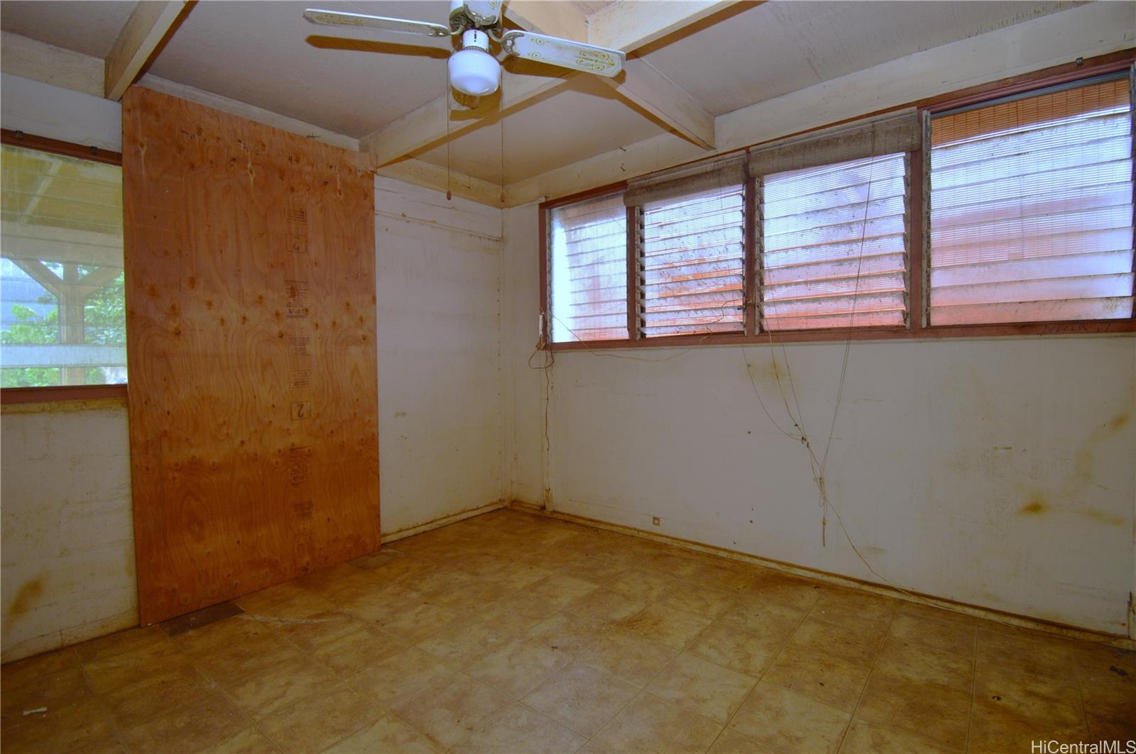 241  Kihapai St Coconut Grove, Kailua home - photo 12 of 23