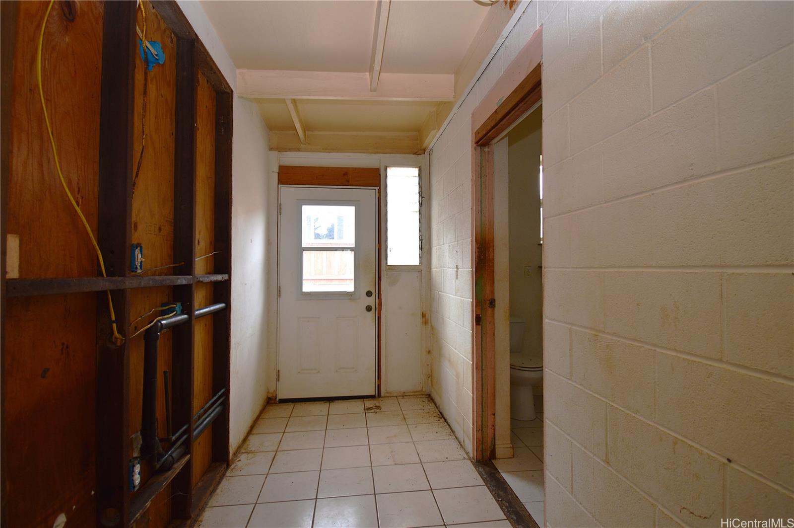 241  Kihapai St Coconut Grove, Kailua home - photo 14 of 23