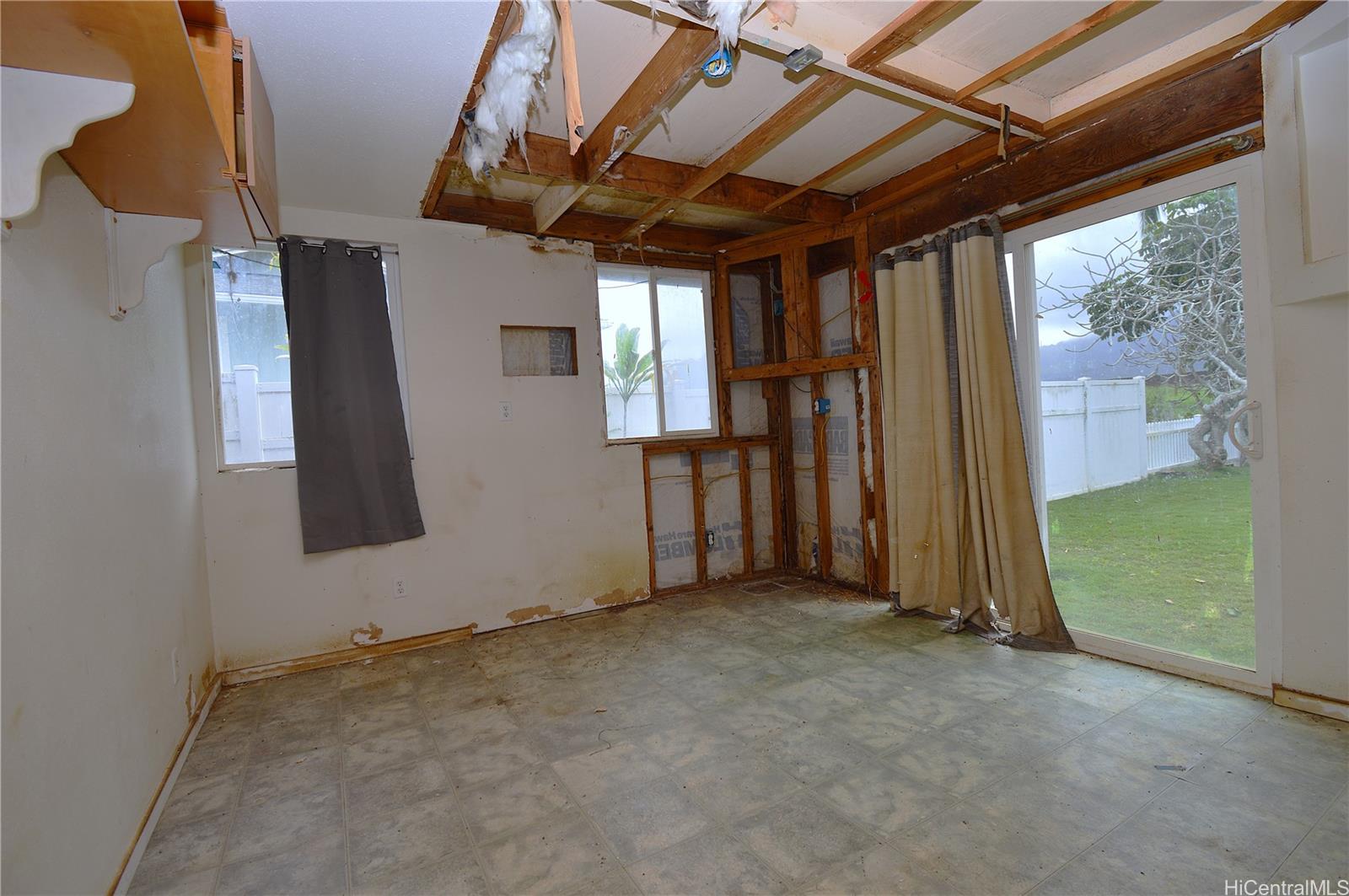 241  Kihapai St Coconut Grove, Kailua home - photo 15 of 23